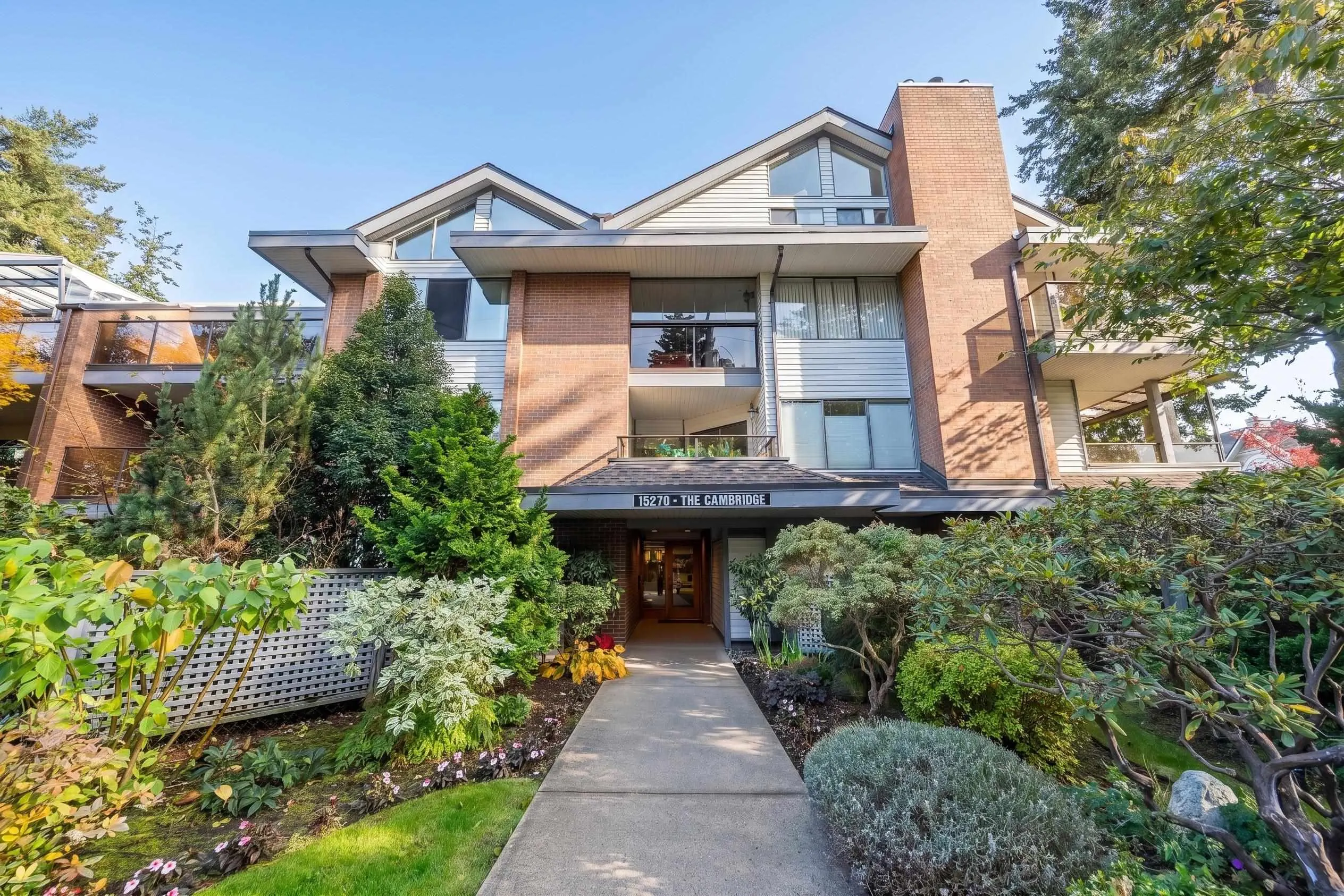 15270 17 Avenue #109