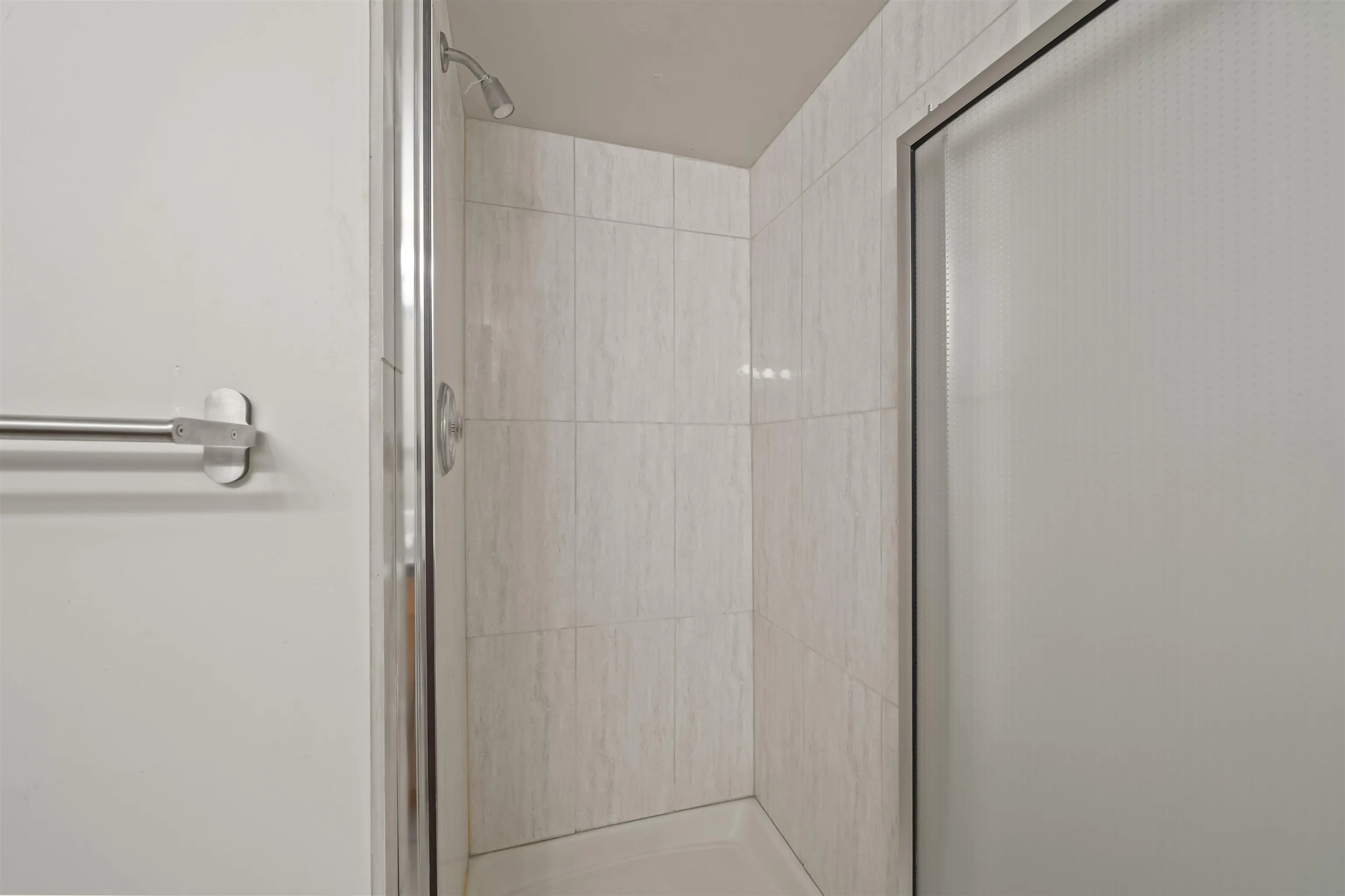 15270 17 Avenue #109