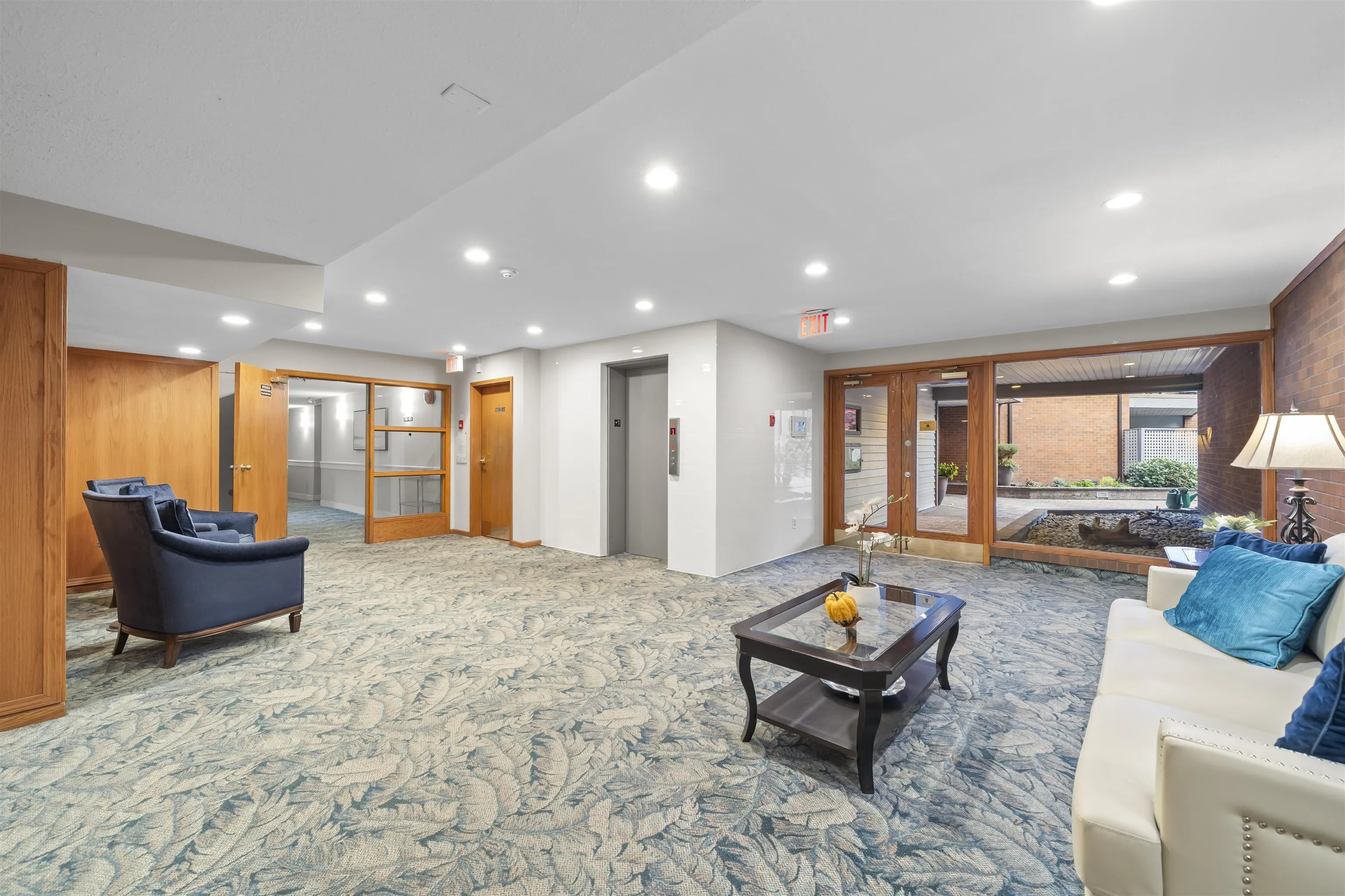 15270 17 Avenue #109