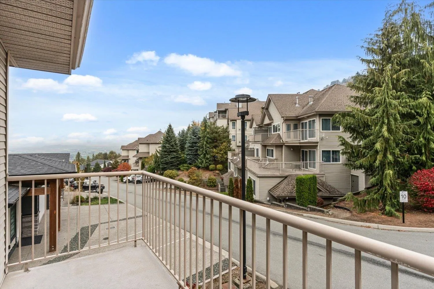 5260 Goldspring Place #1102