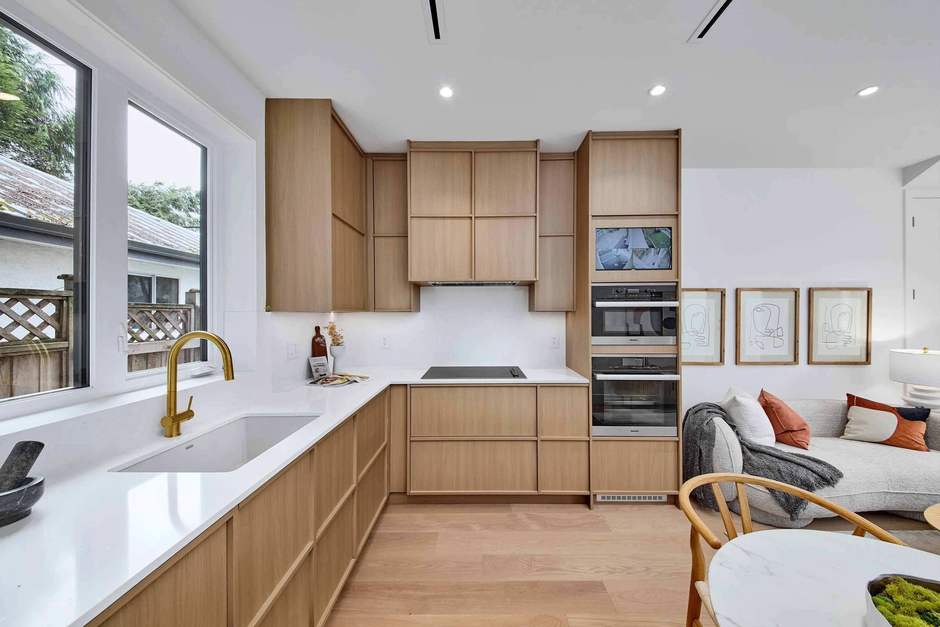 4659 W 11 Avenue #3