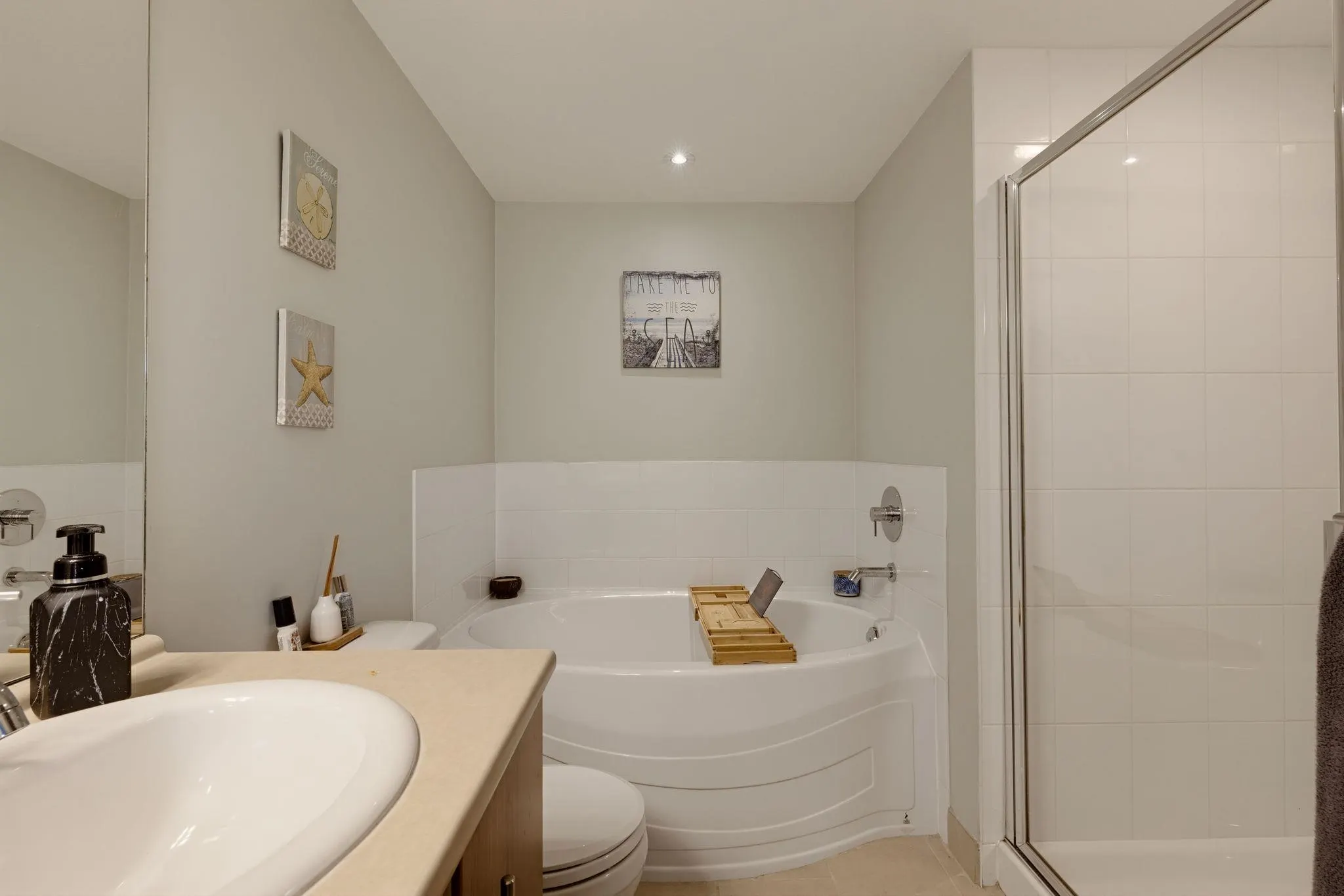 700 Klahanie Drive #205
