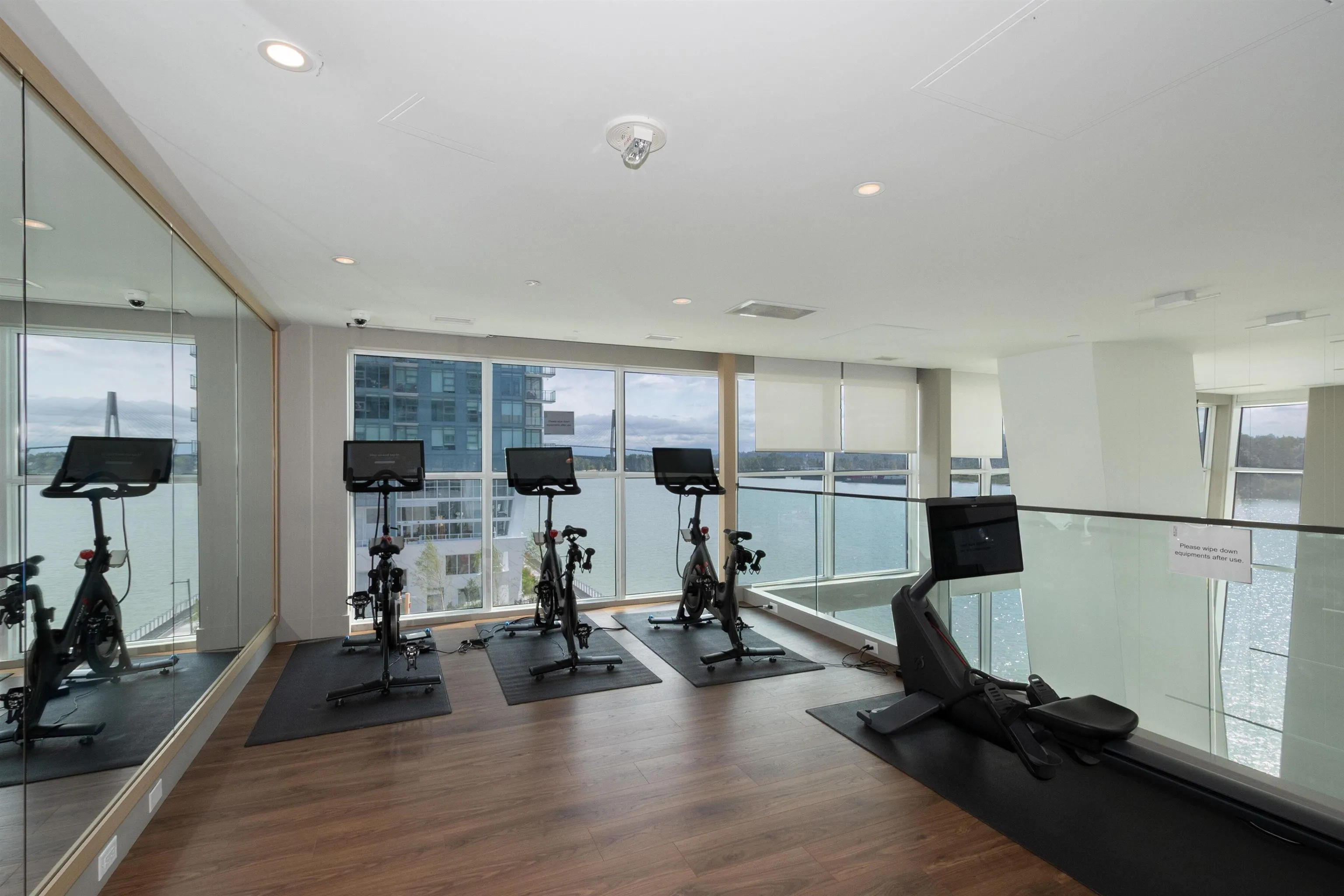 680 Quayside Drive #4004