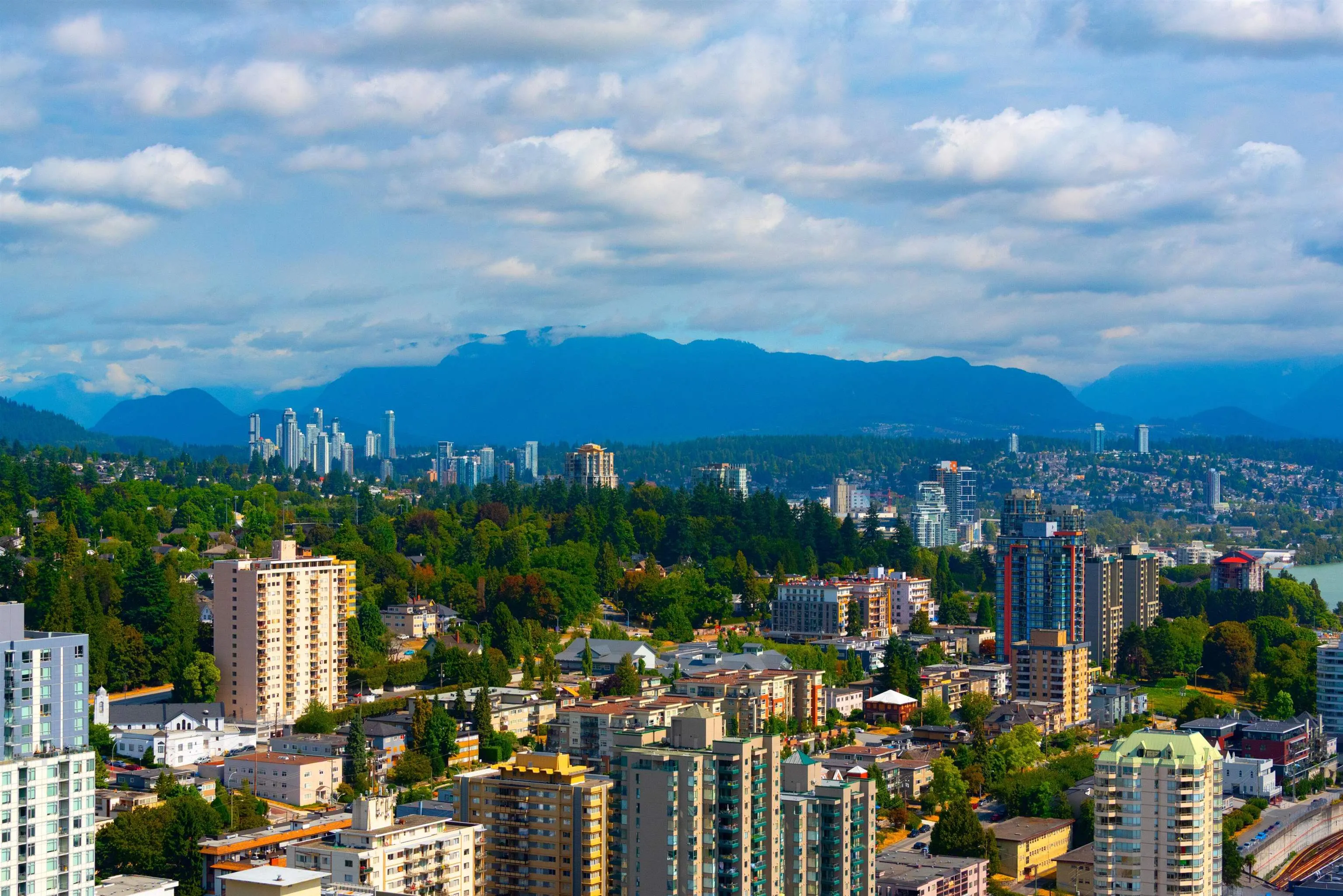680 Quayside Drive #4004