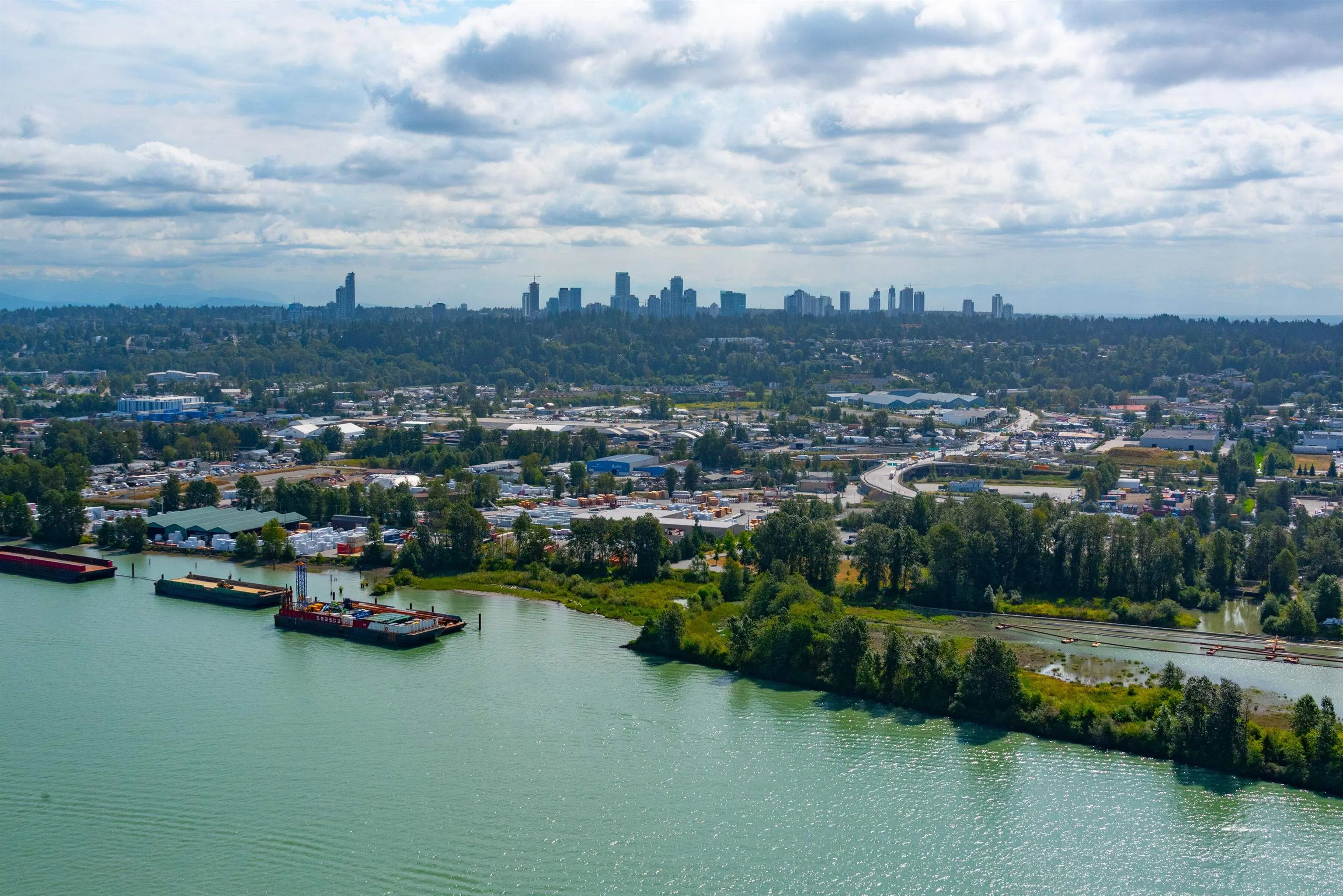 680 Quayside Drive #4004