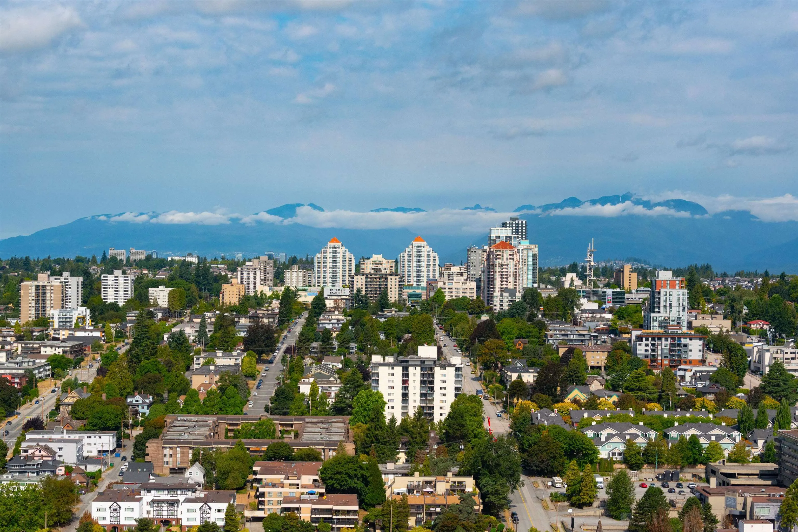 680 Quayside Drive #4004