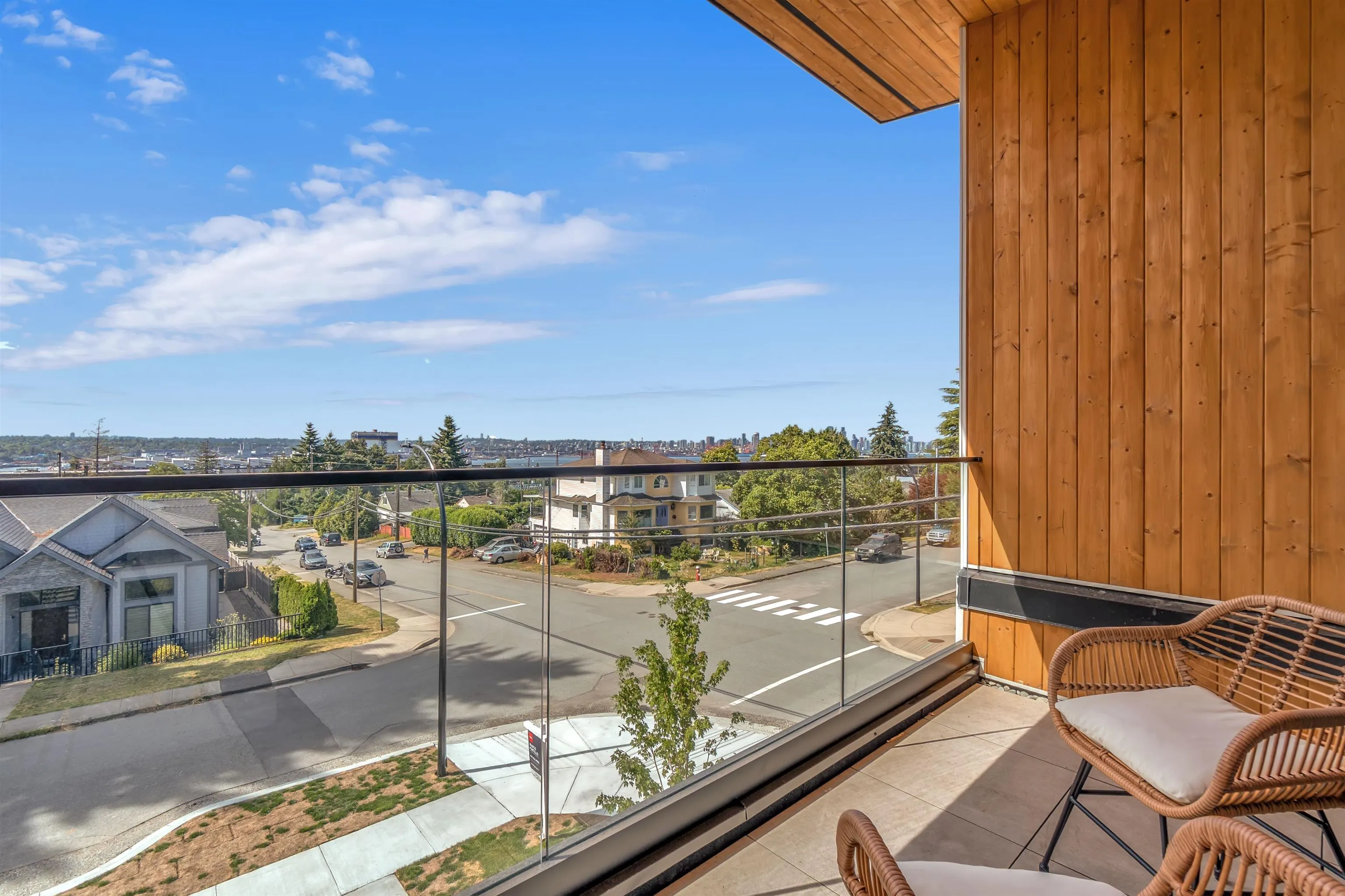 504 E 5th Street