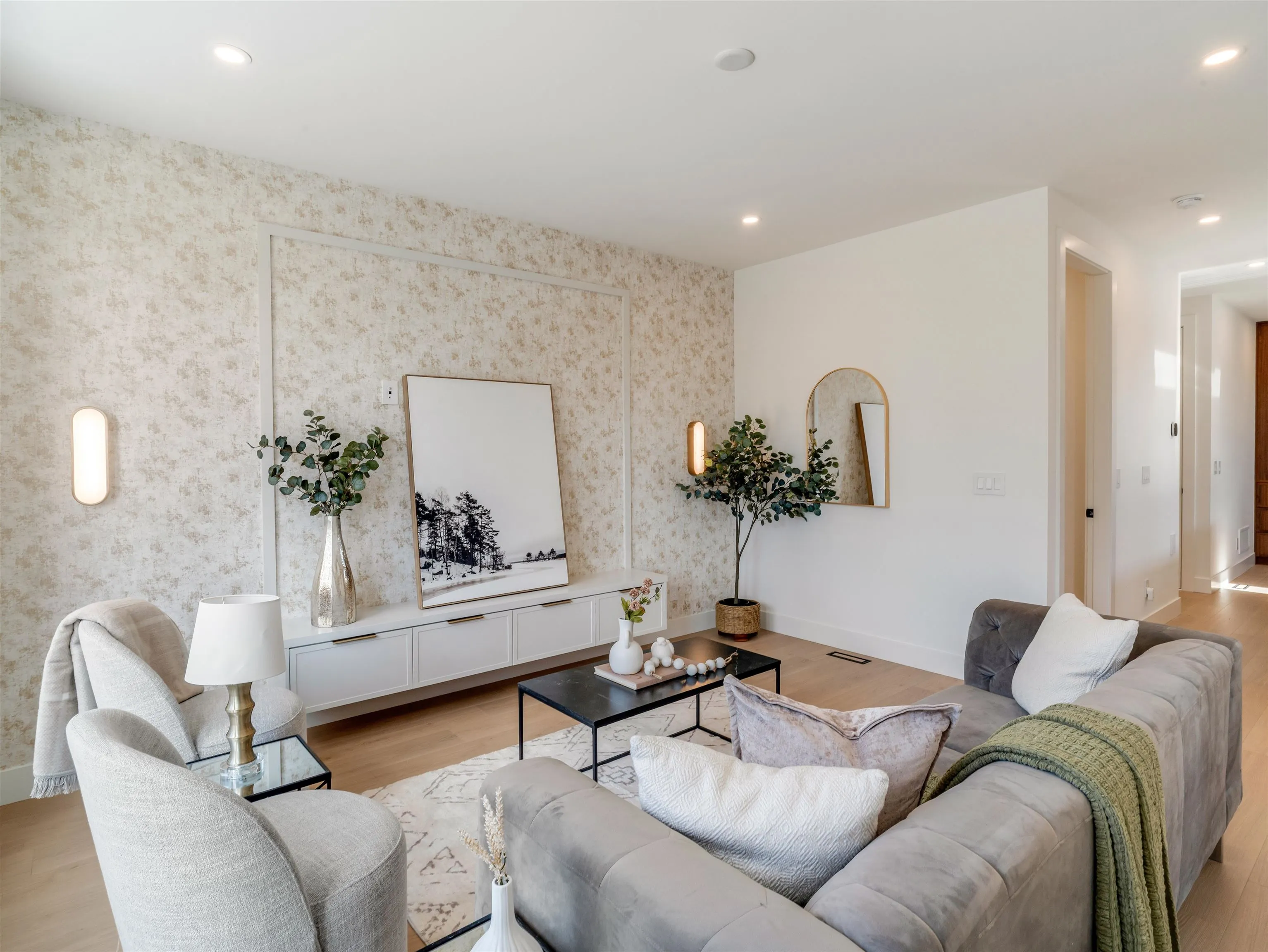 359 Laval Street #103