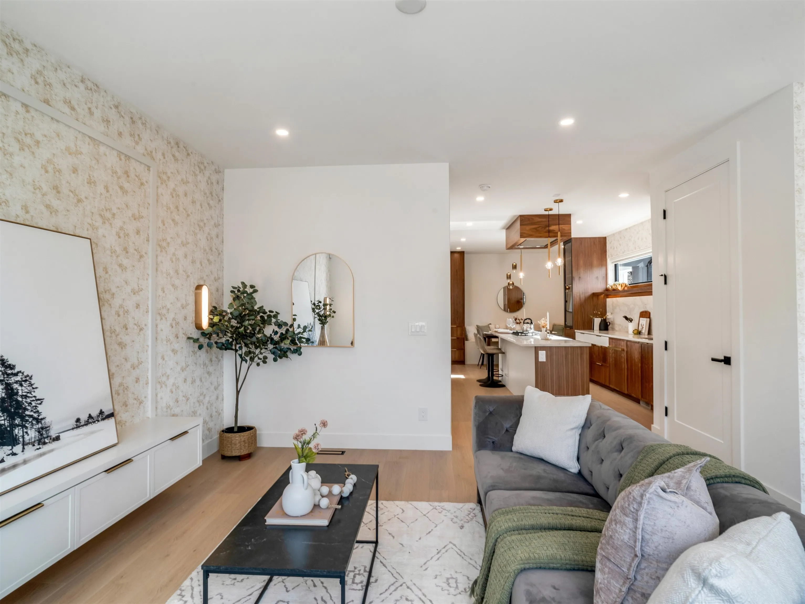 359 Laval Street #103
