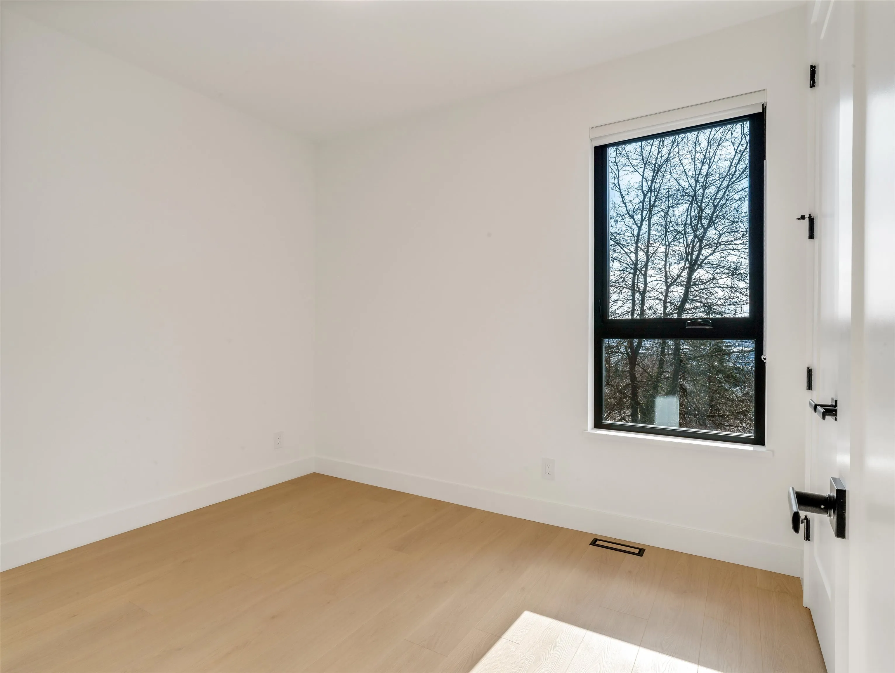 359 Laval Street #103
