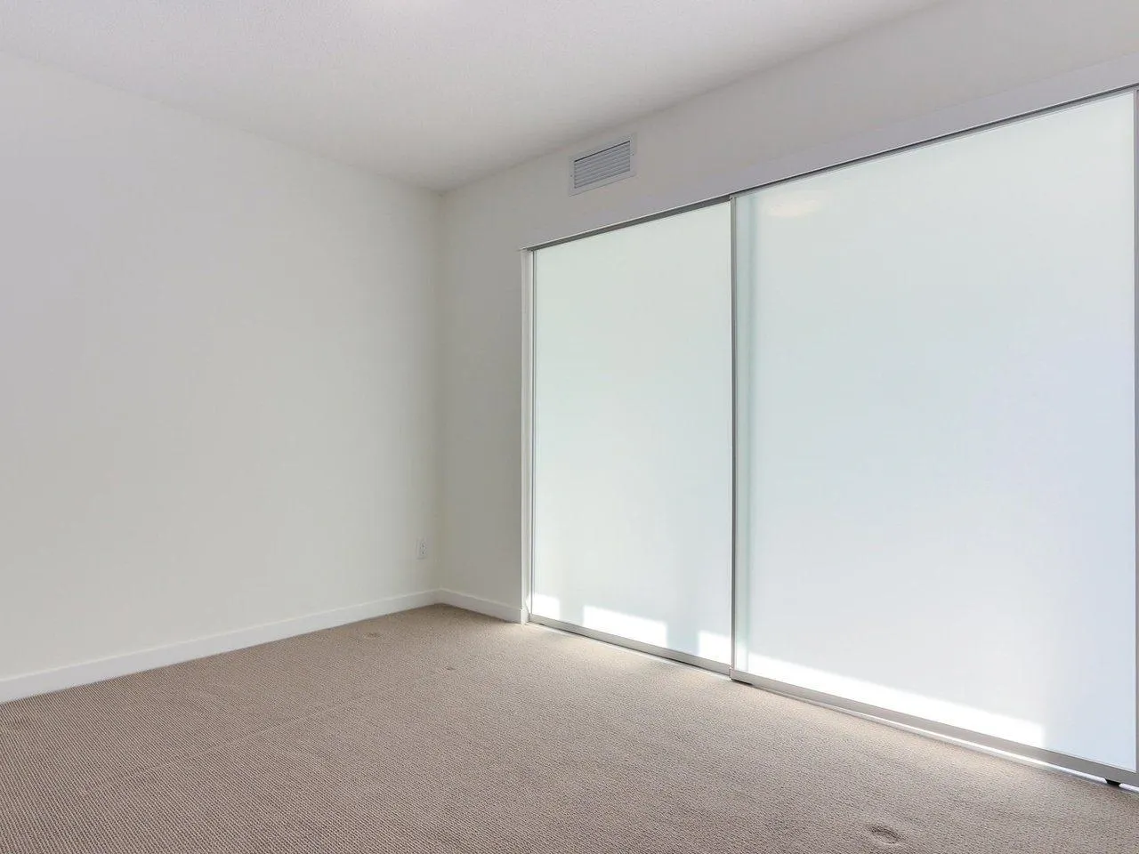 5665 Boundary Road #916