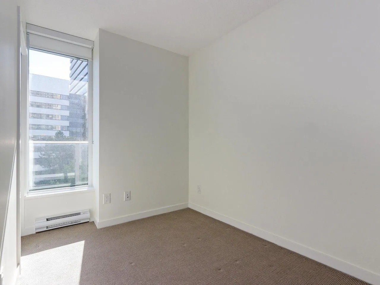 5665 Boundary Road #916