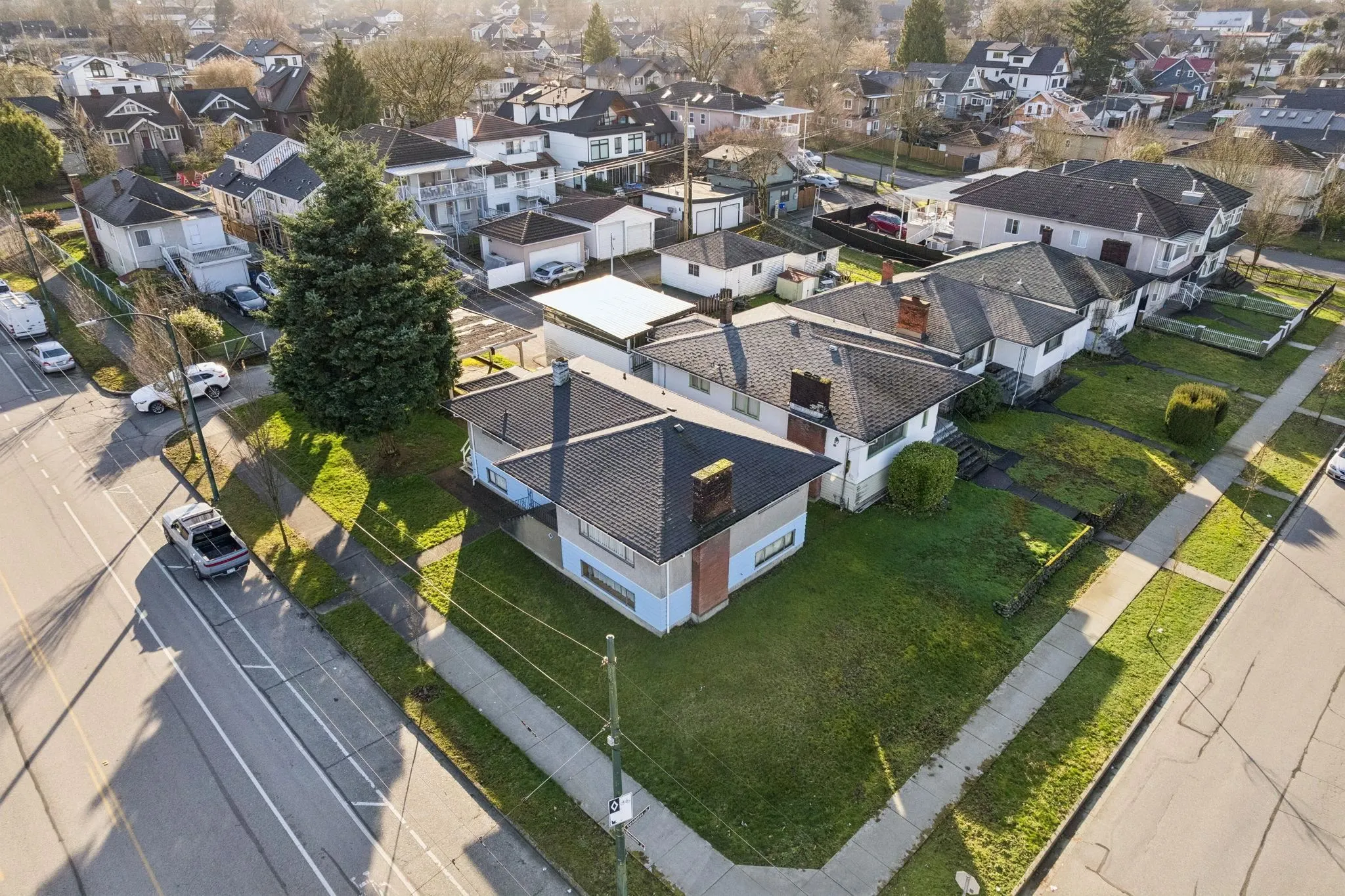 925 Nanaimo Street