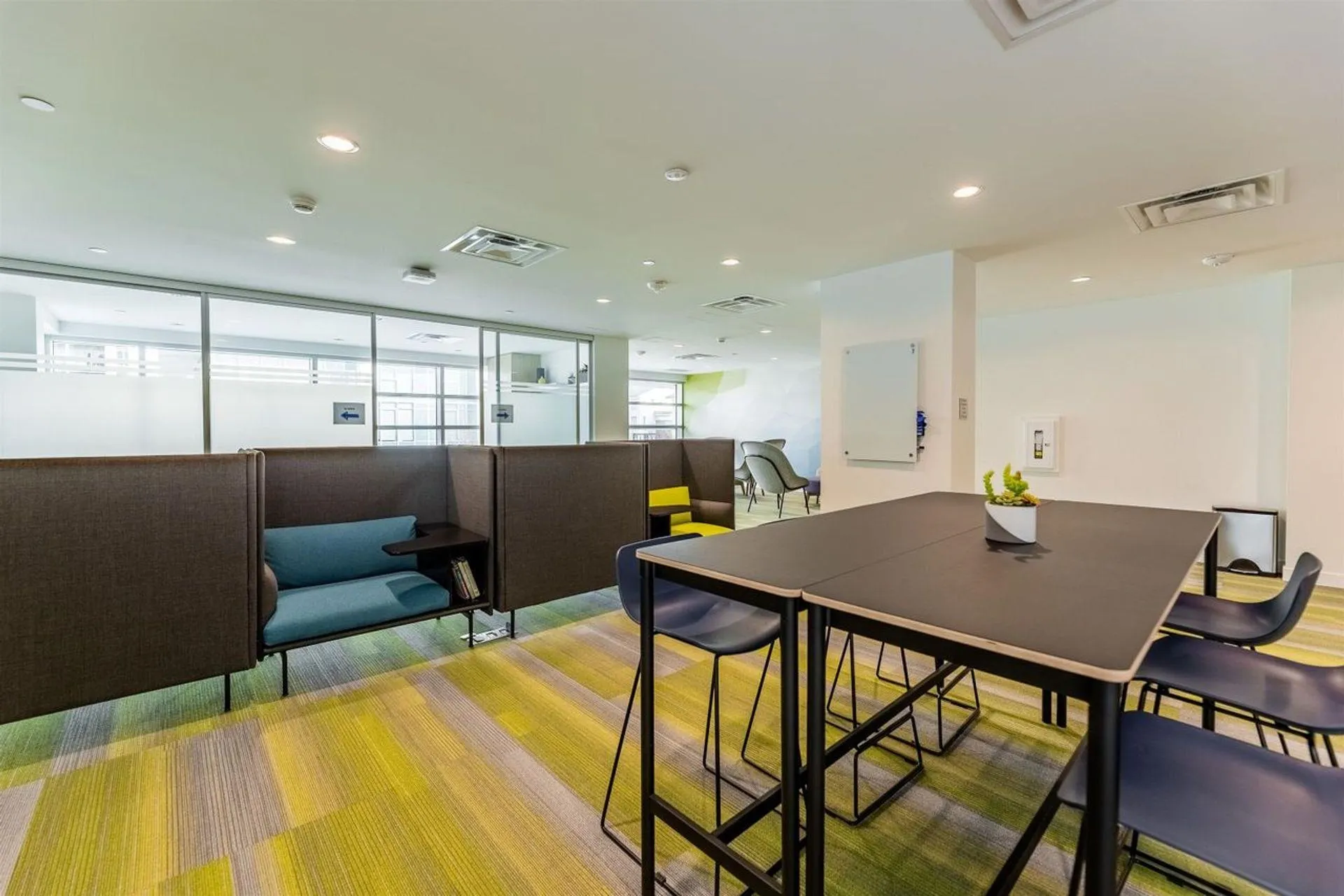 657 Whiting Way #2706