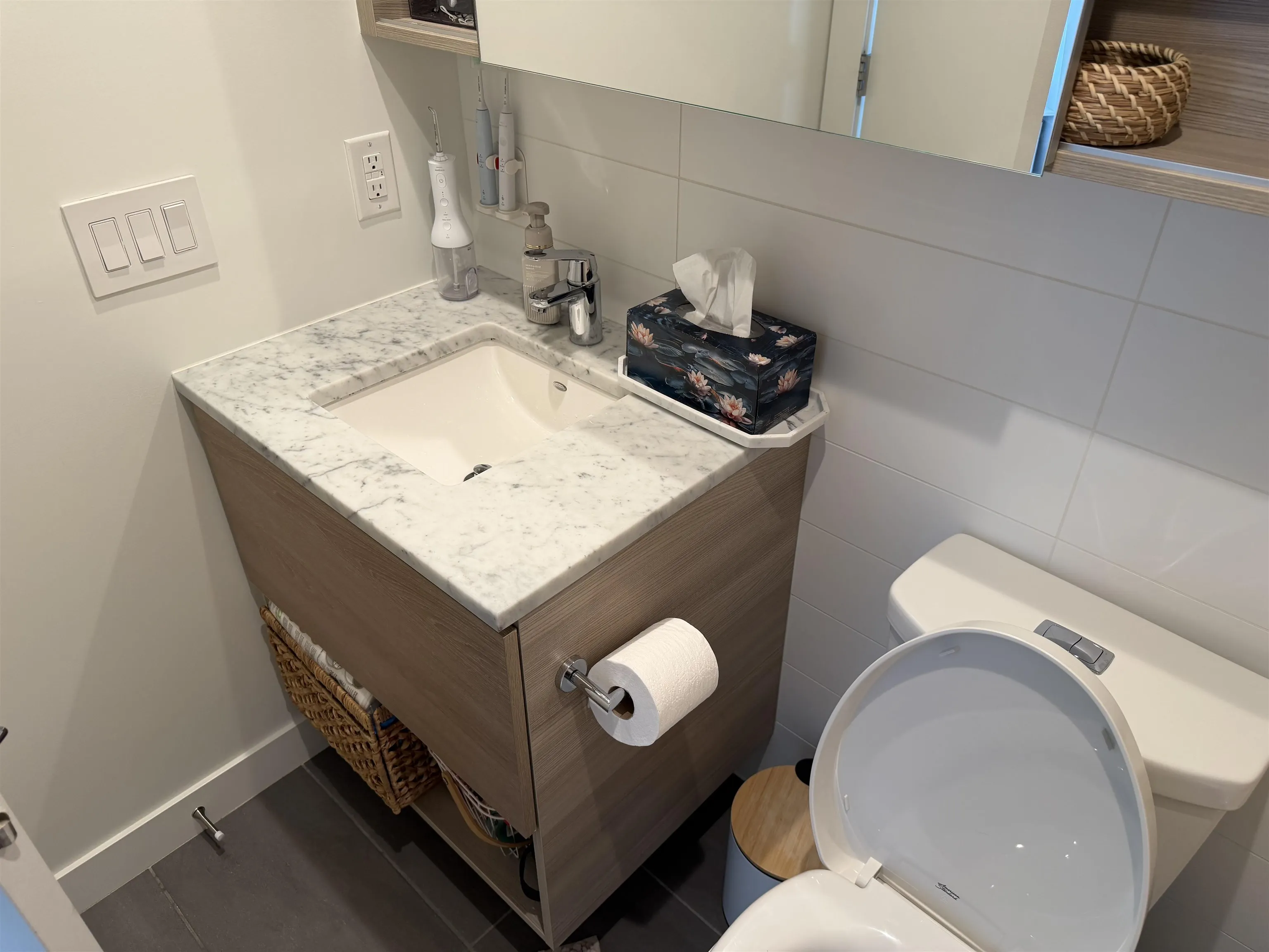 657 Whiting Way #2706
