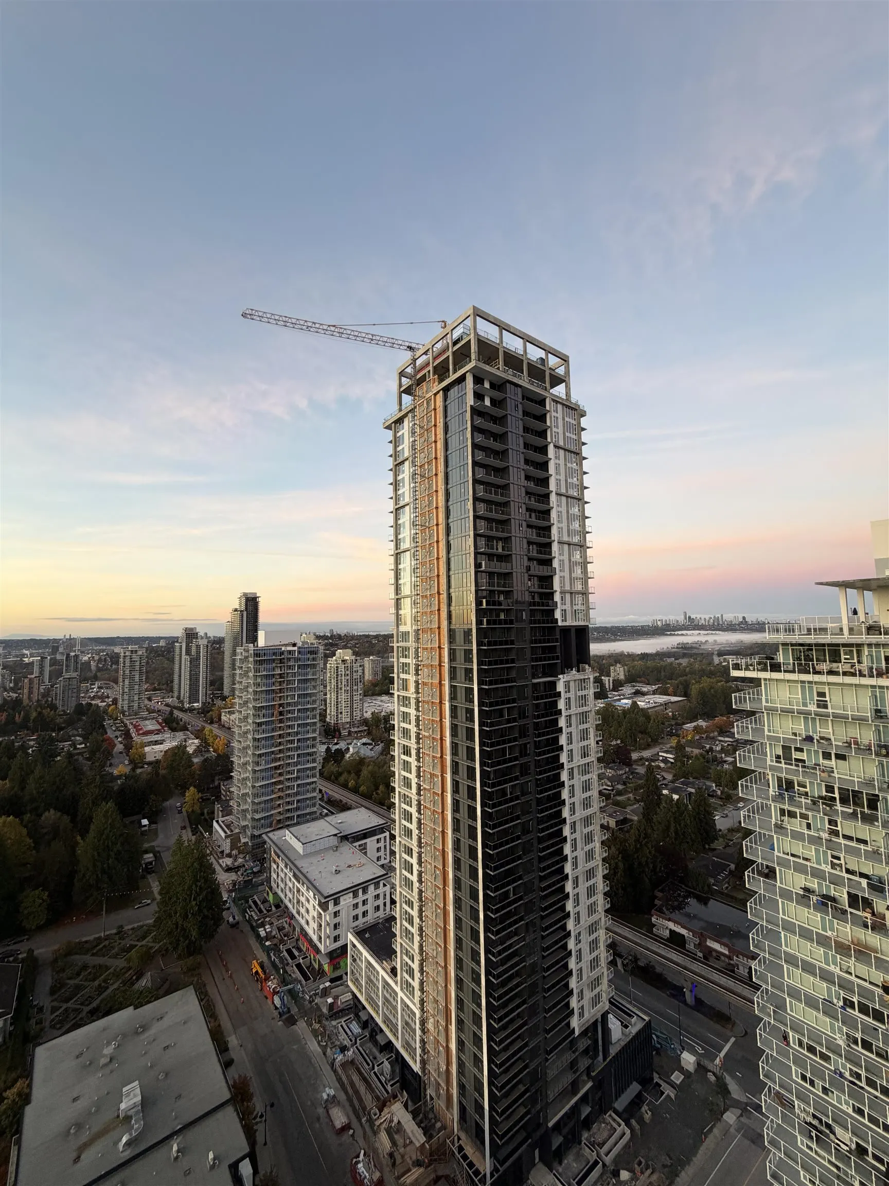 657 Whiting Way #2706