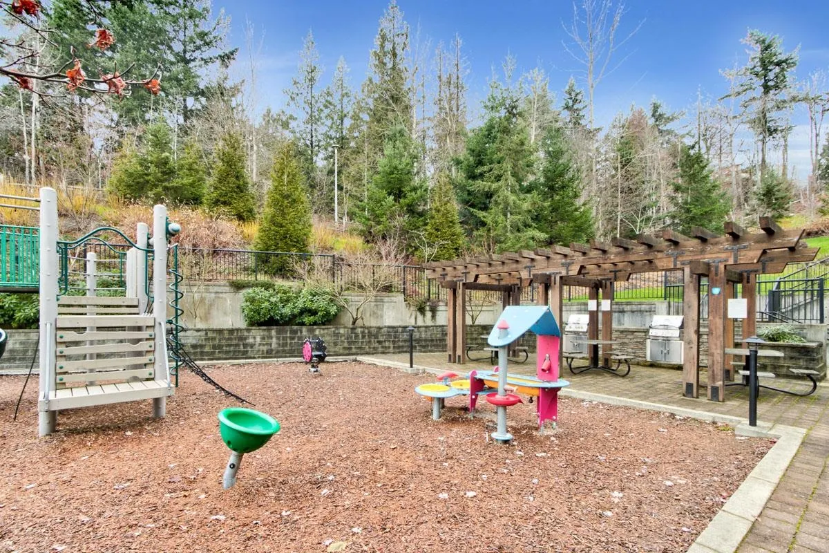 7418 Byrnepark Walk #417