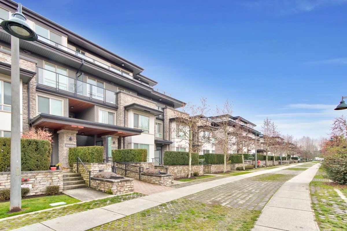 7418 Byrnepark Walk #417