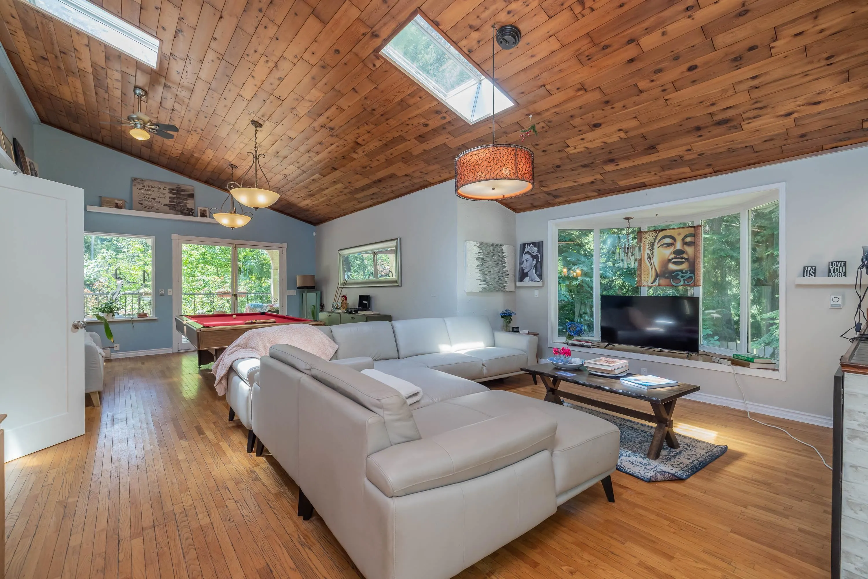 23942 Fern Crescent