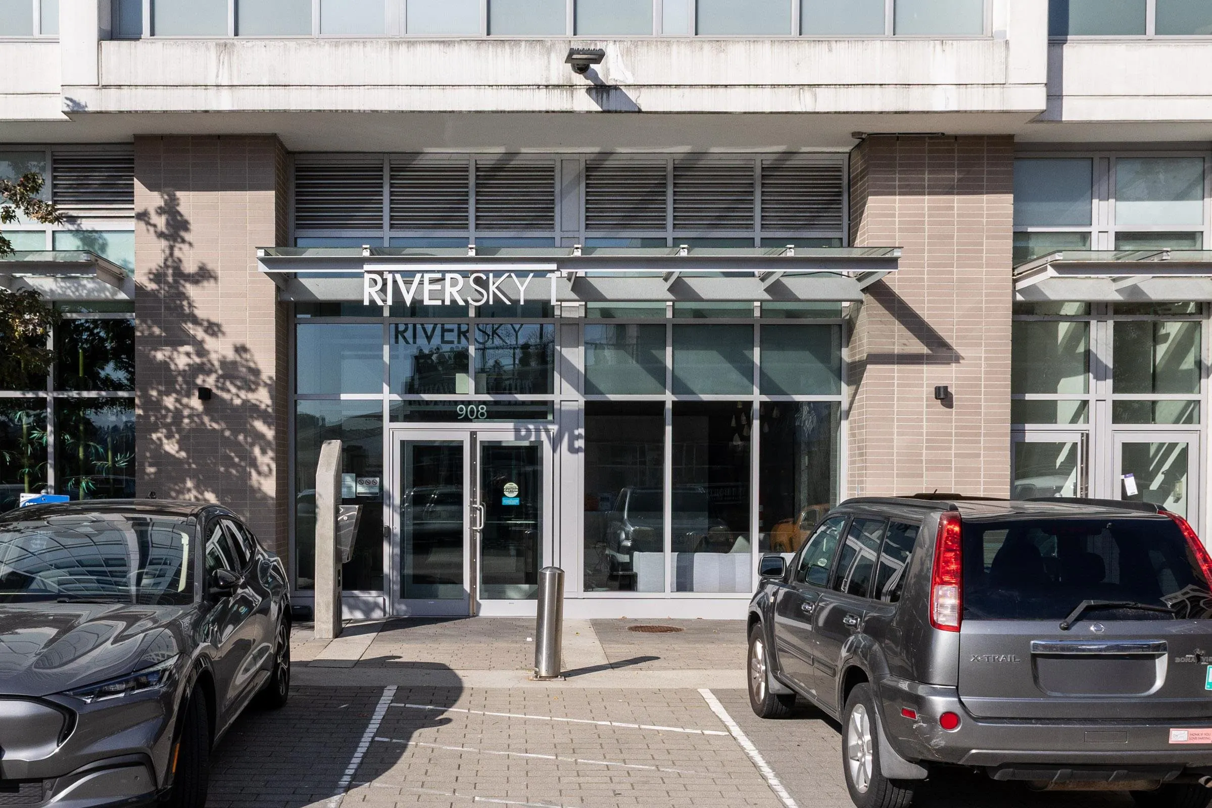 908 Quayside Drive #1607