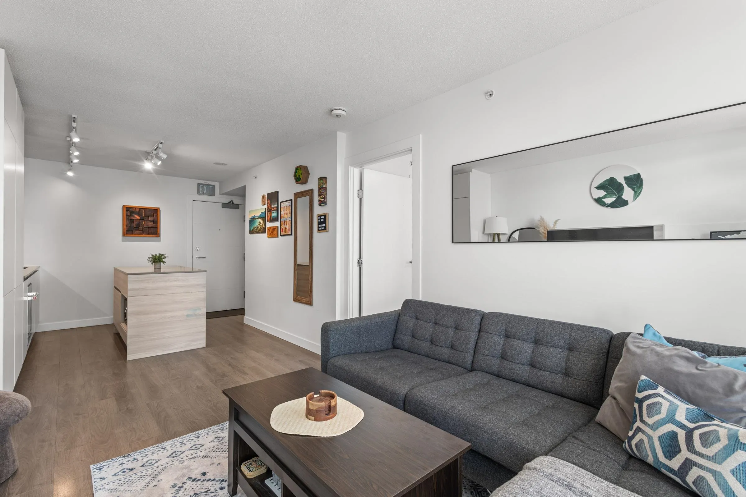 908 Quayside Drive #1607