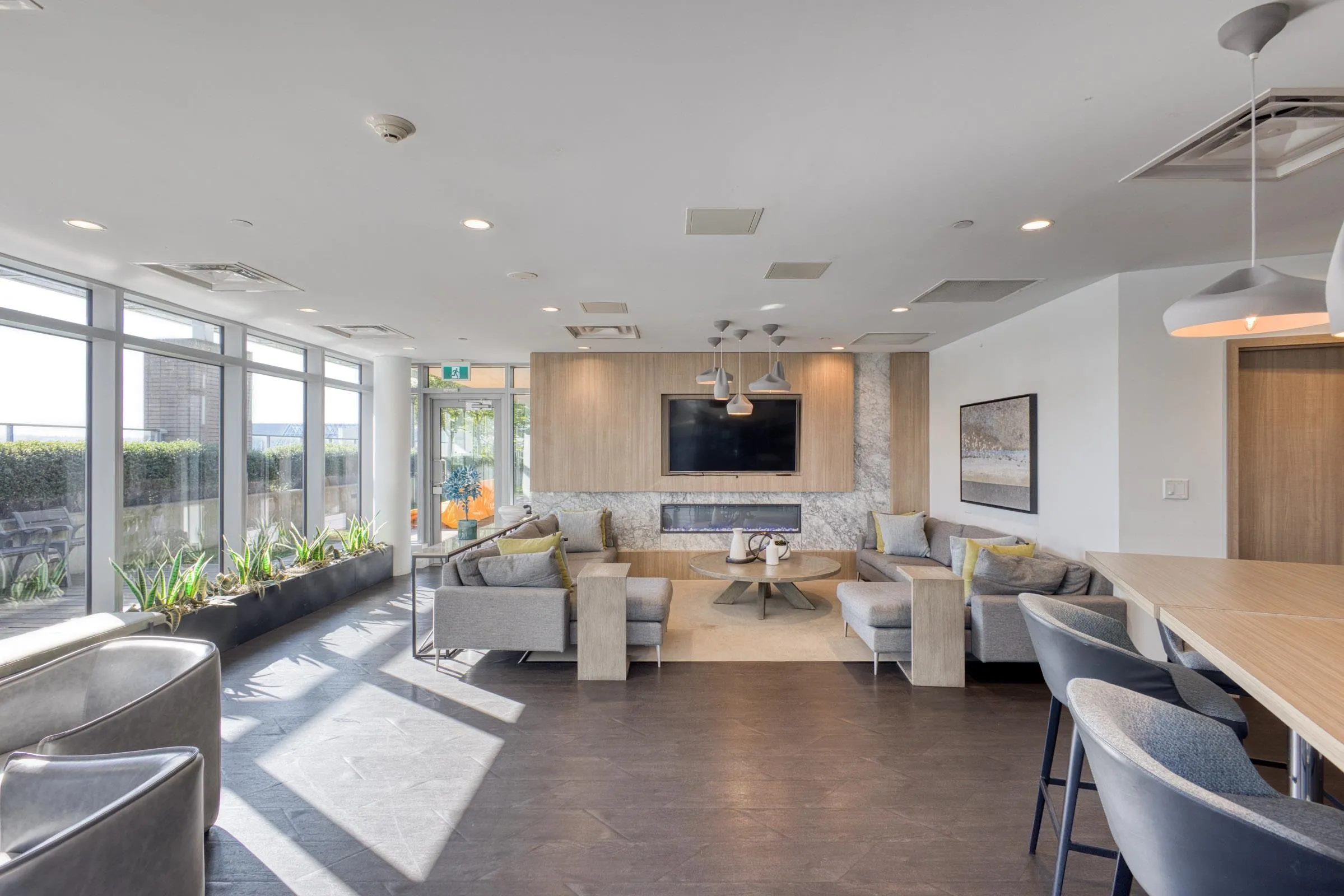 908 Quayside Drive #1607