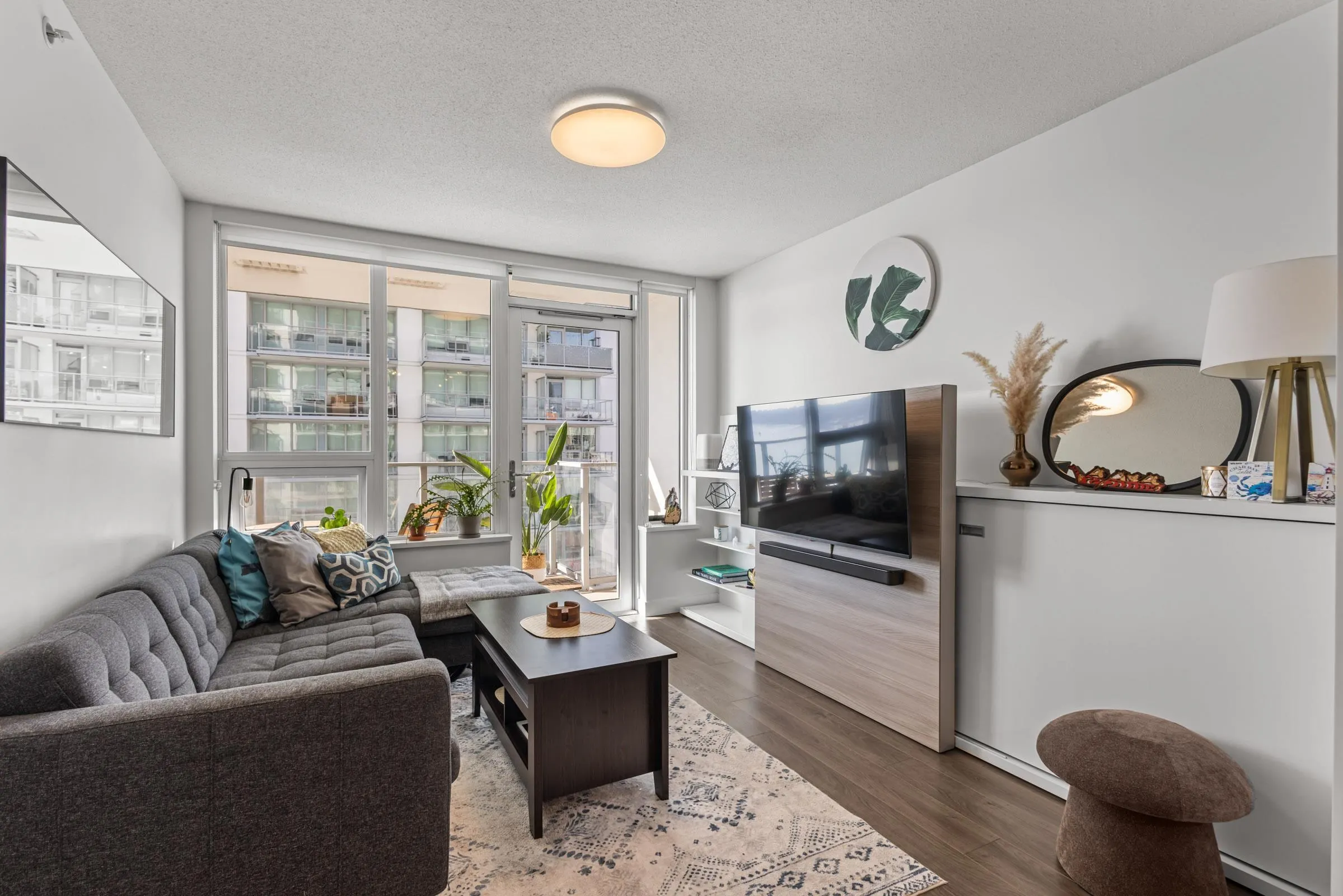 908 Quayside Drive #1607