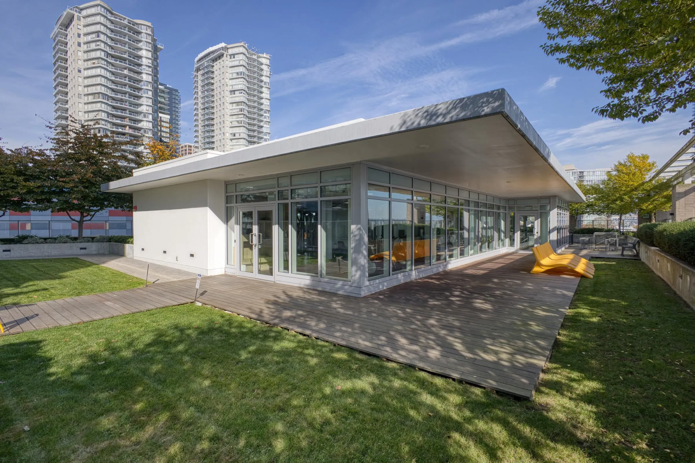908 Quayside Drive #1607