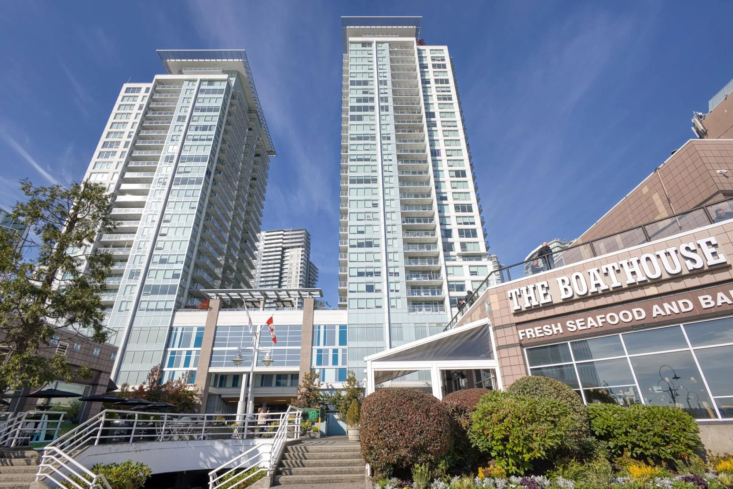 908 Quayside Drive #1607