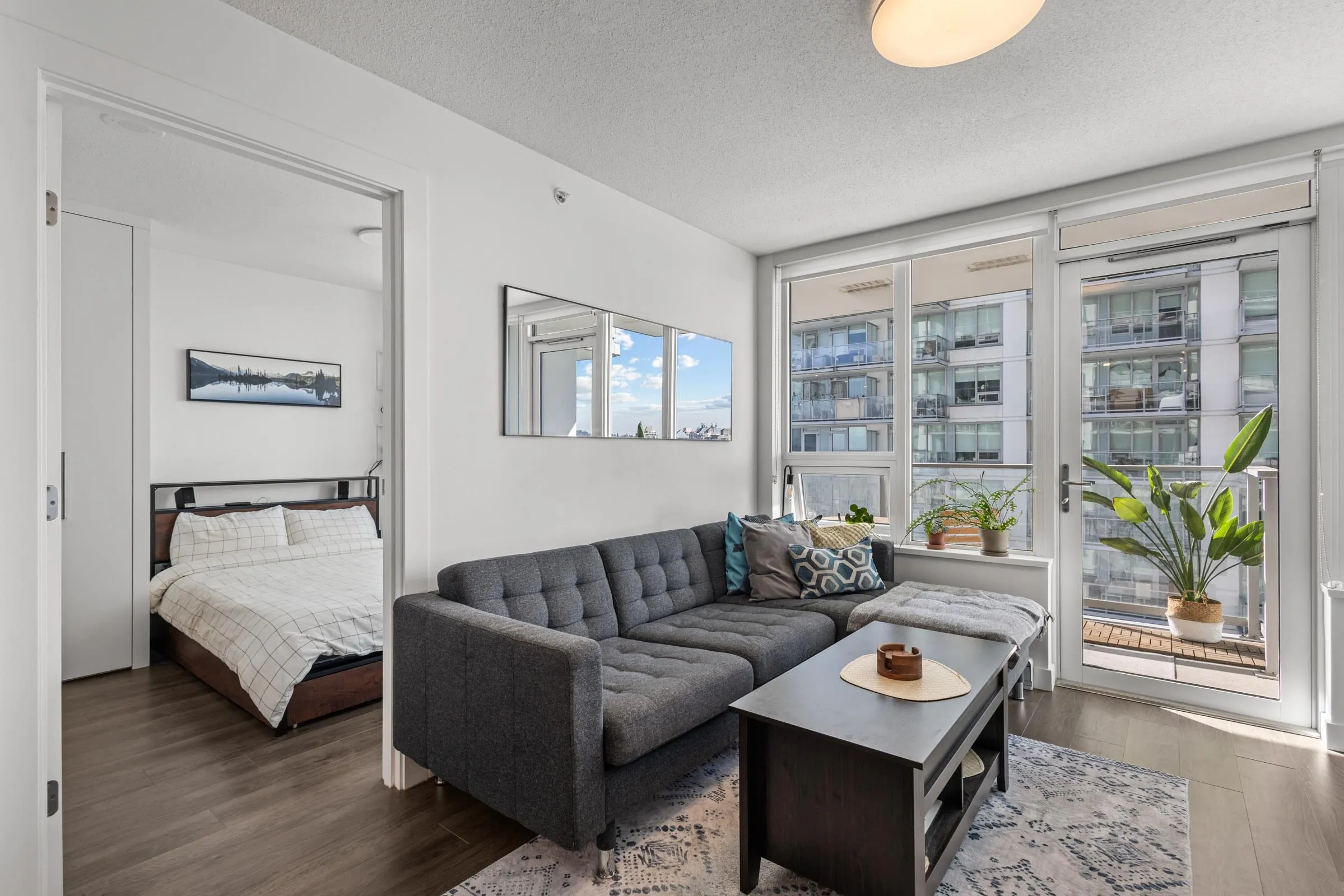908 Quayside Drive #1607