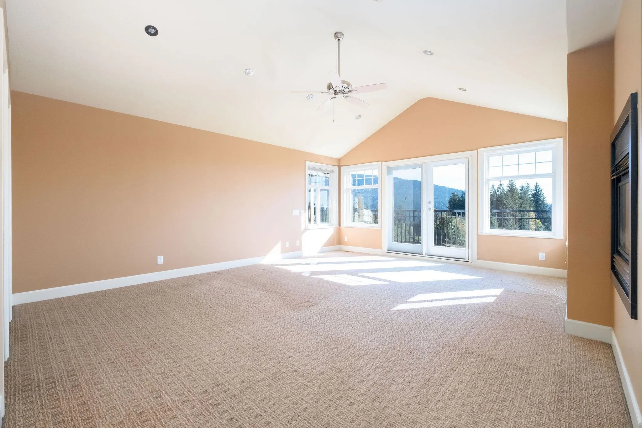 3233 Chartwell Lane