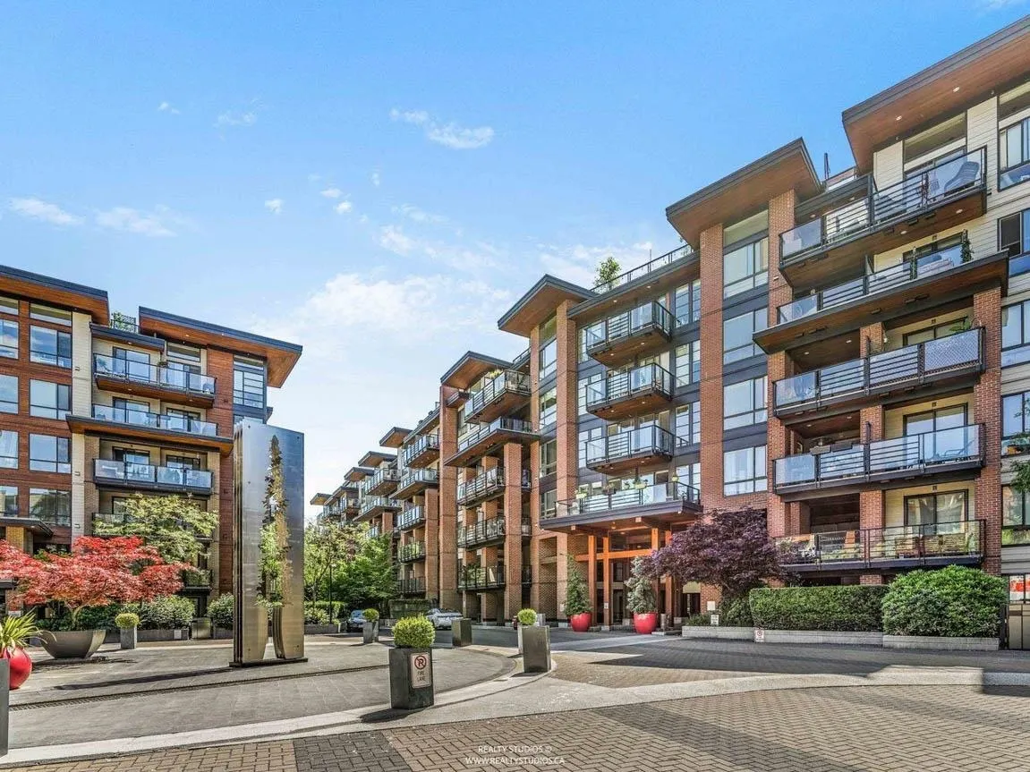 723 W 3rd Street #117