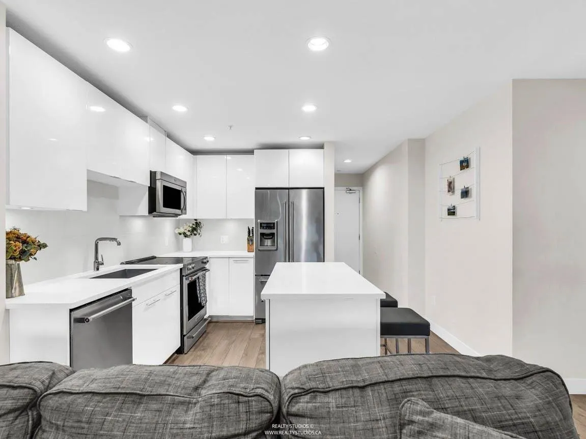 723 W 3rd Street #117