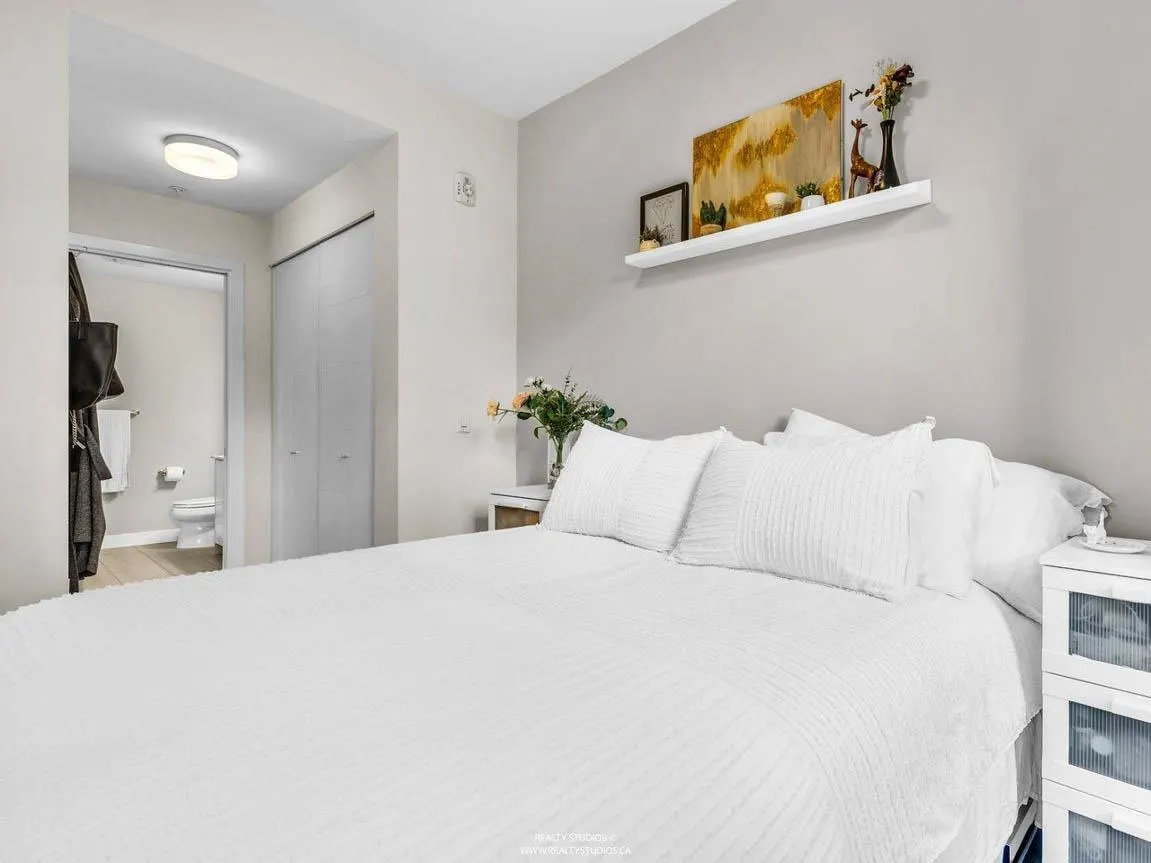 723 W 3rd Street #117