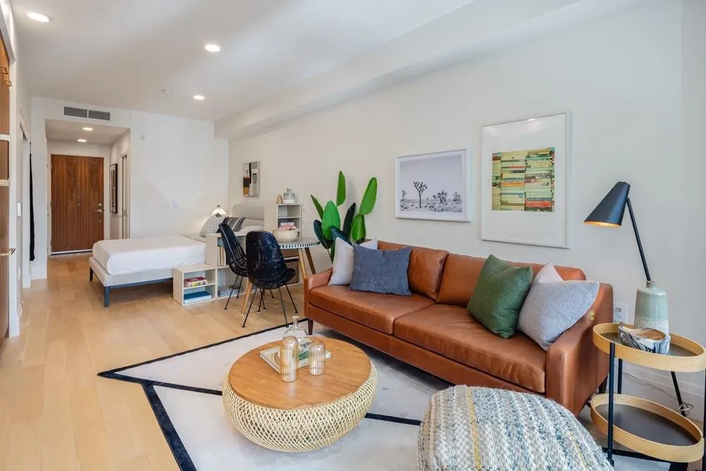 2550 Garden Drive #410