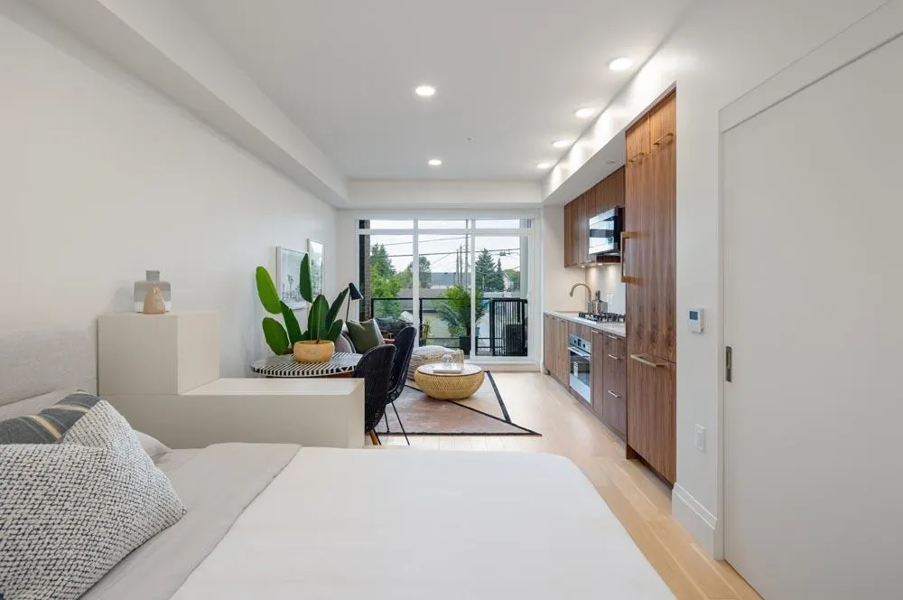 2550 Garden Drive #410