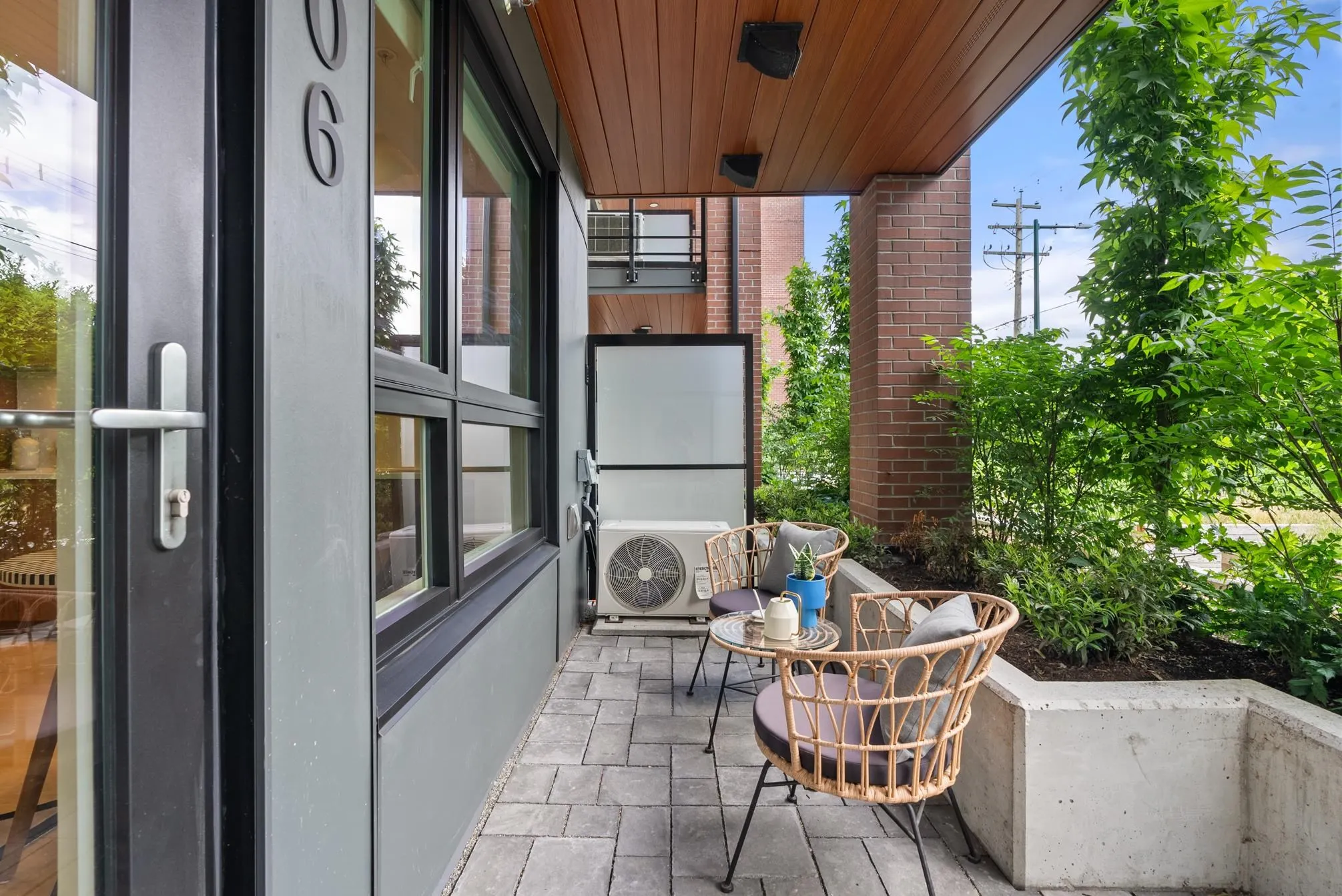 2550 Garden Drive #106