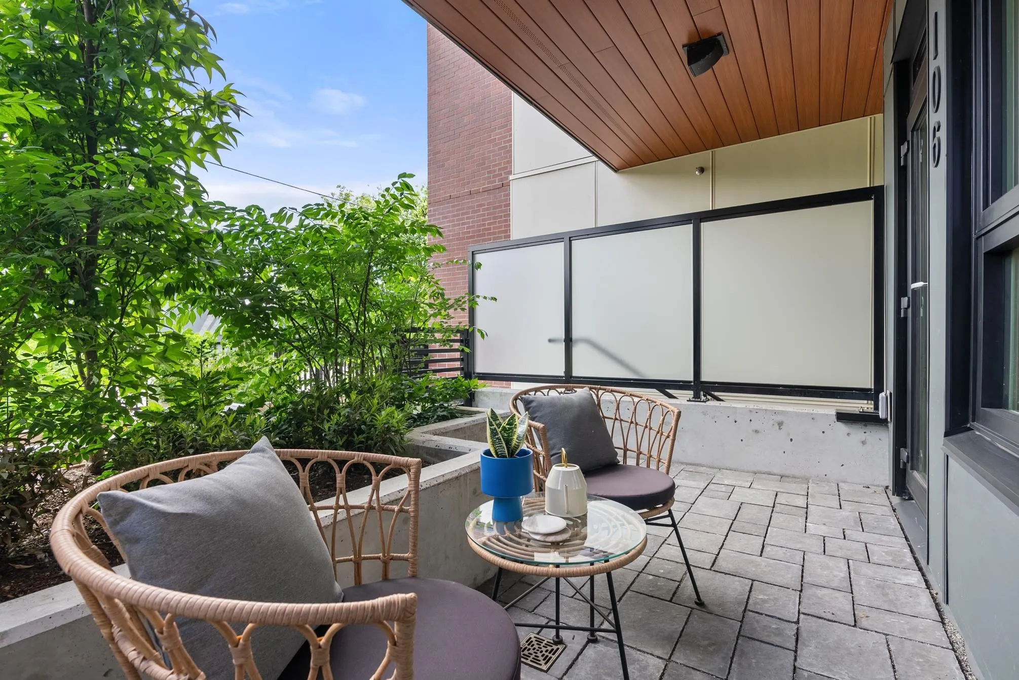 2550 Garden Drive #106
