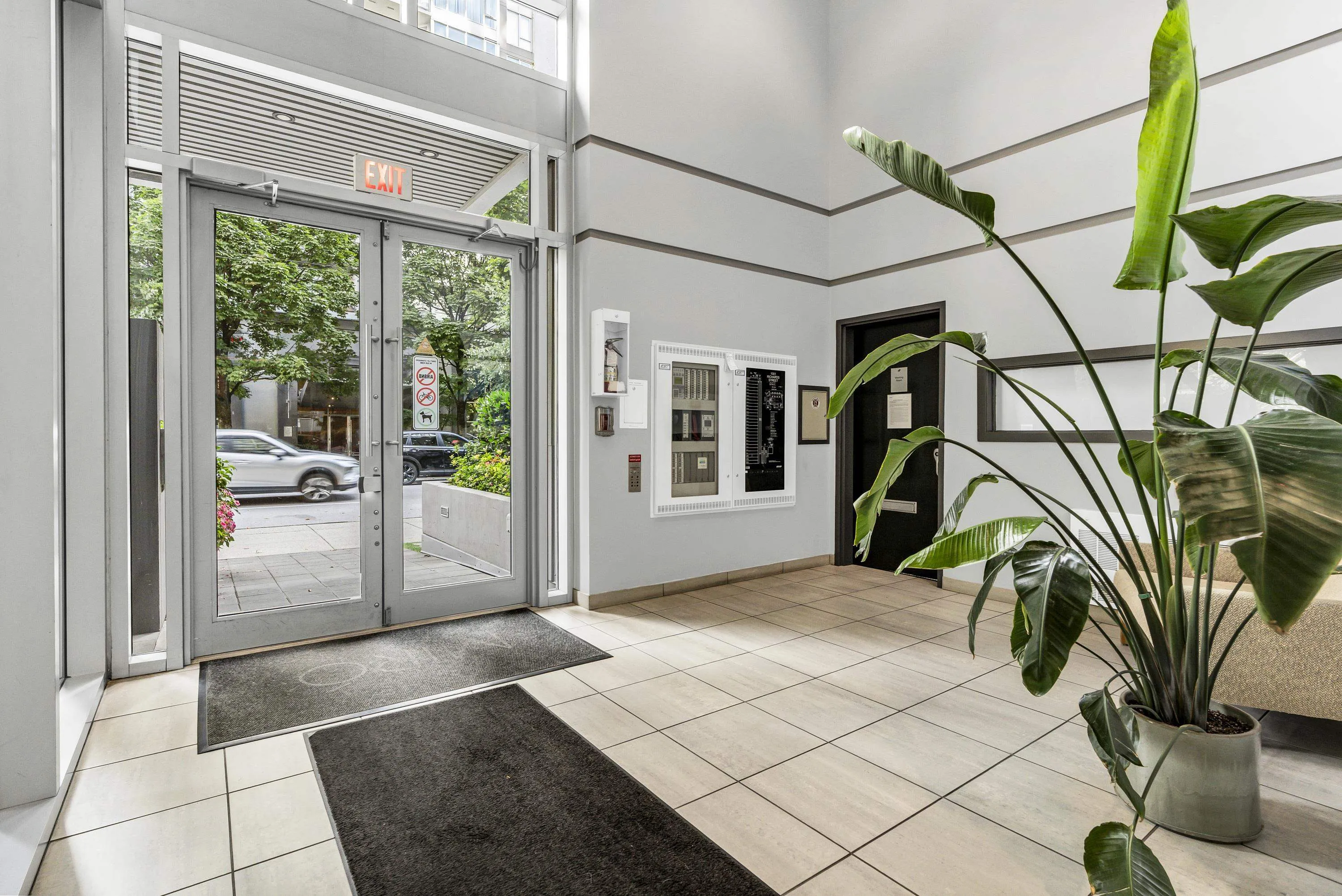 1001 Richards Street #1702