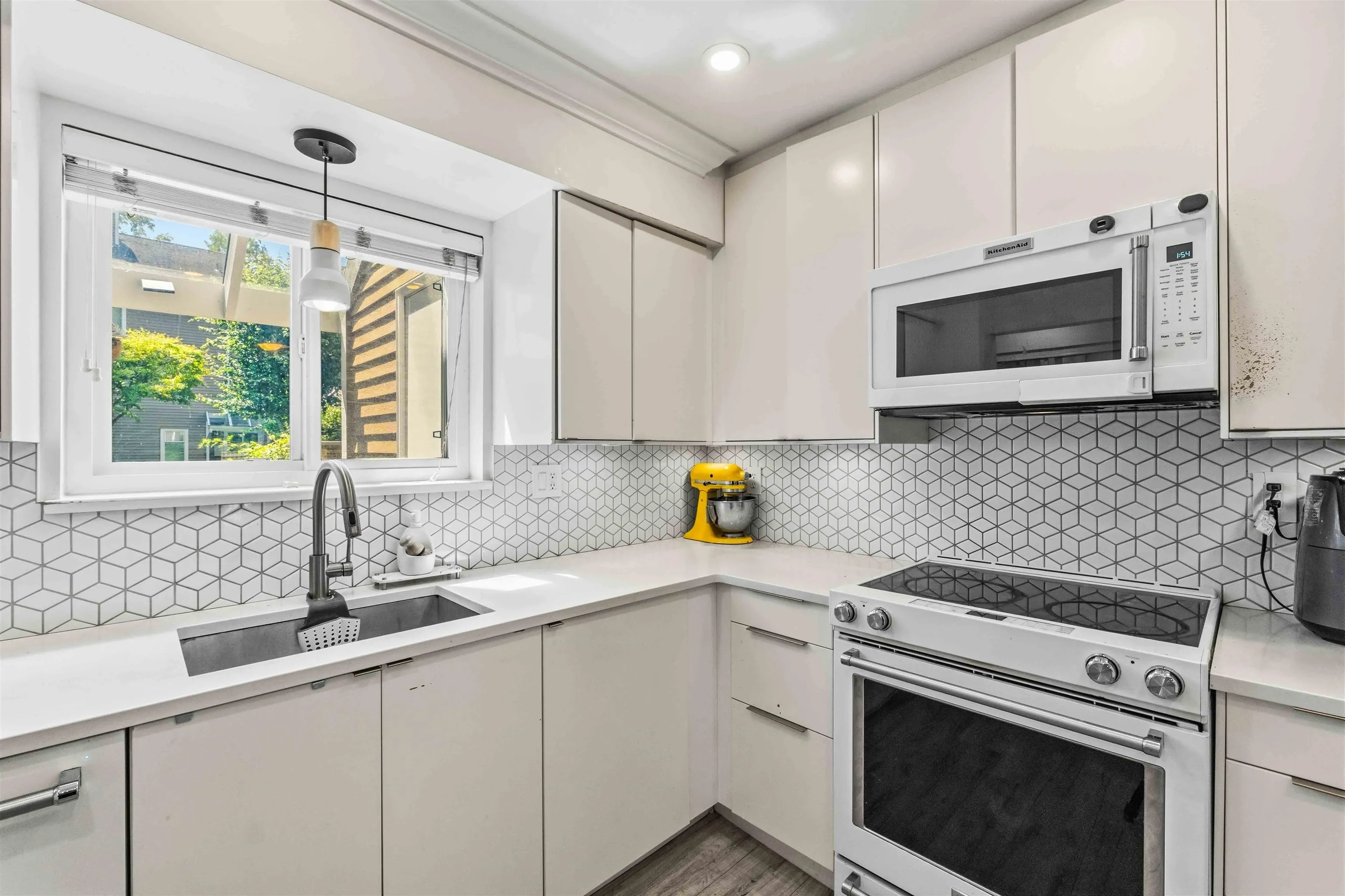 7400 Minoru Boulevard #11
