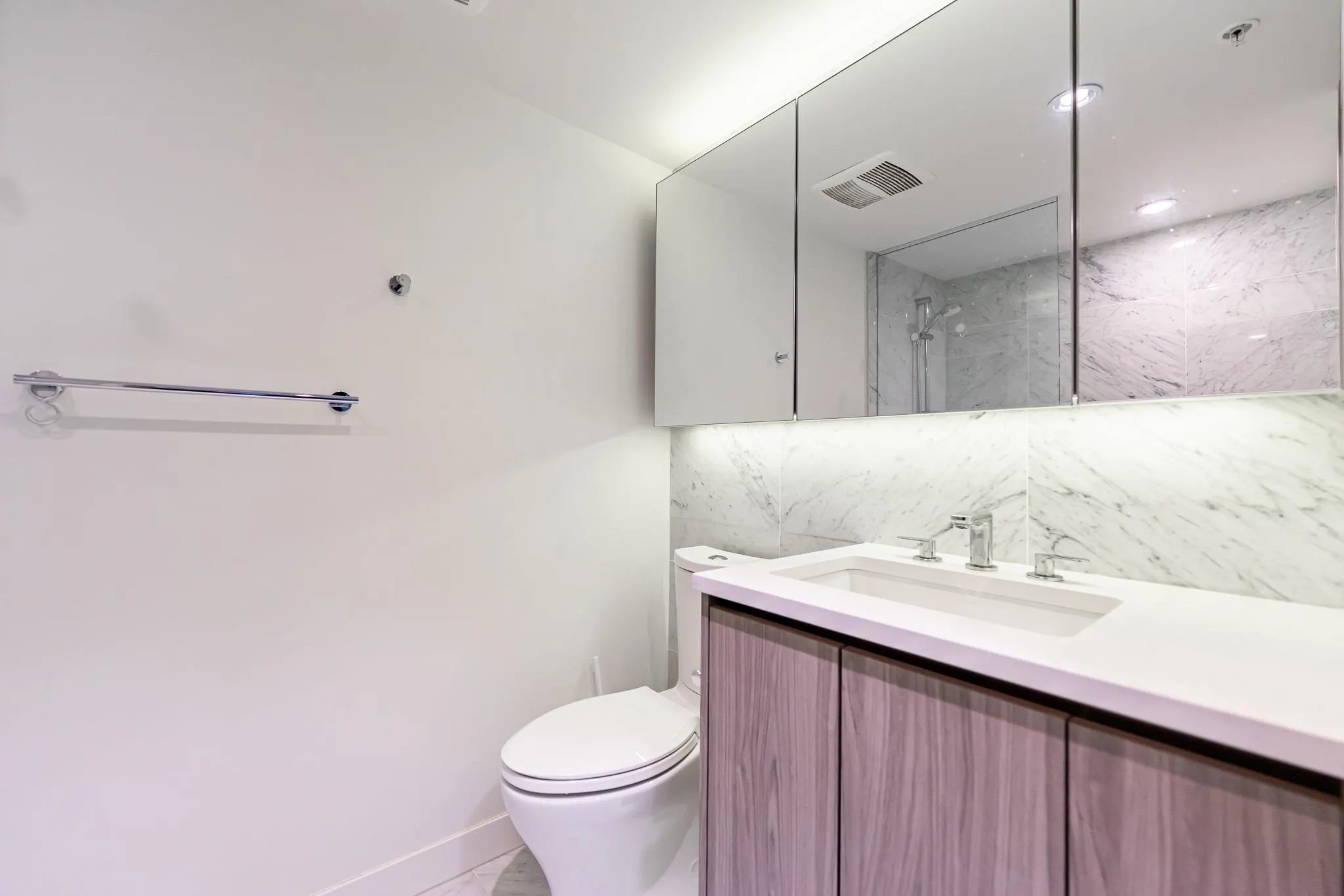 3300 Ketcheson Road #903