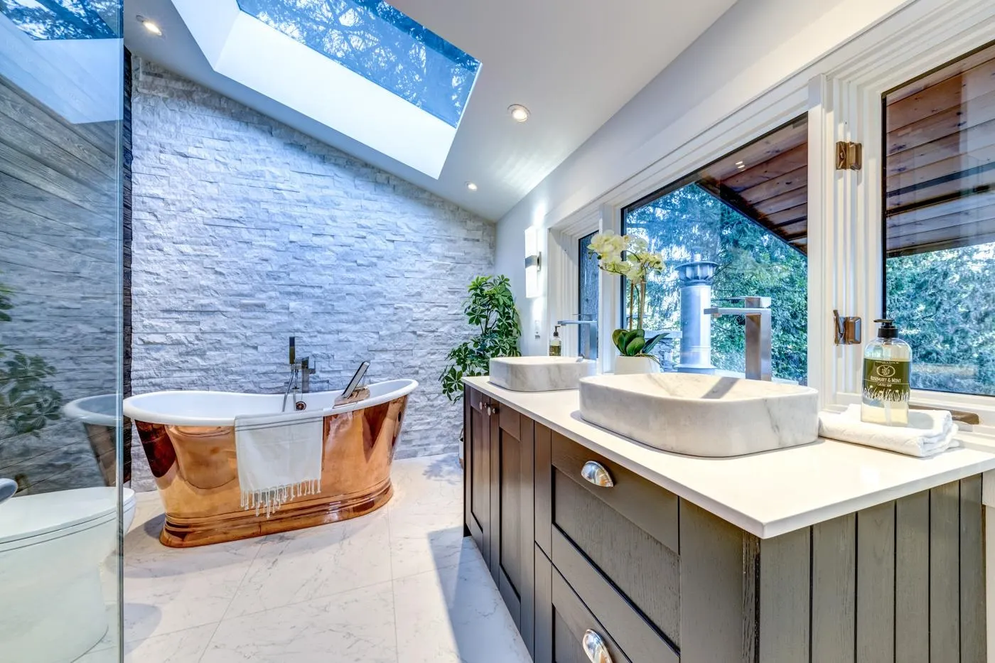 8348 Mountain View Drive