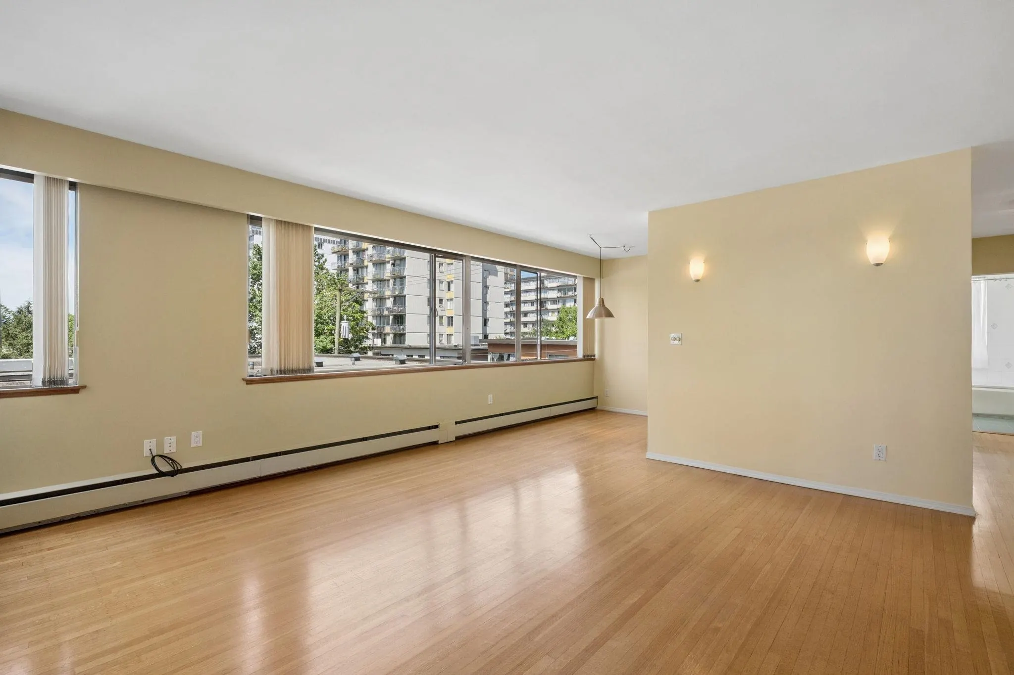 1315 Cardero Street #401