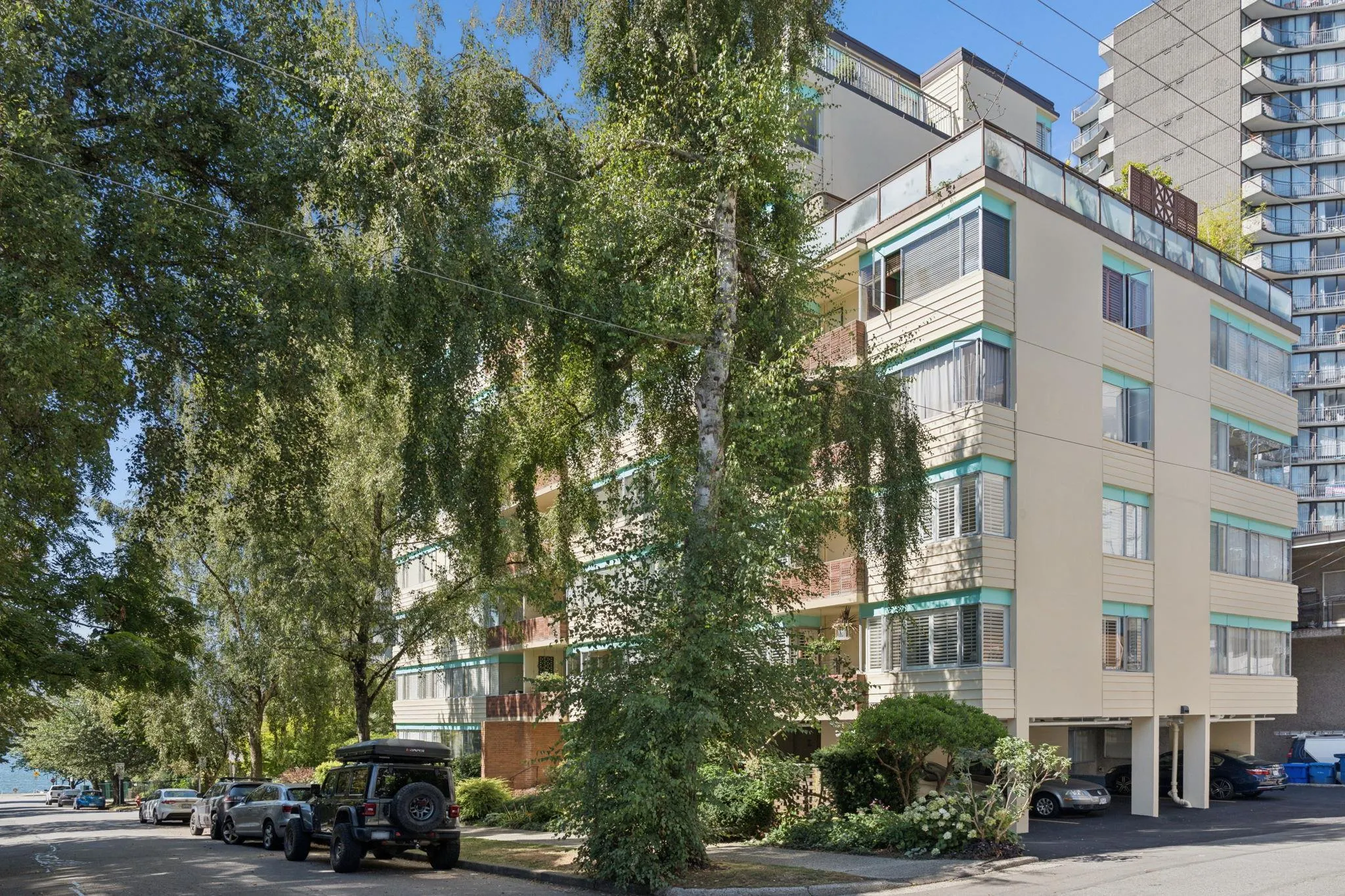 1315 Cardero Street #401