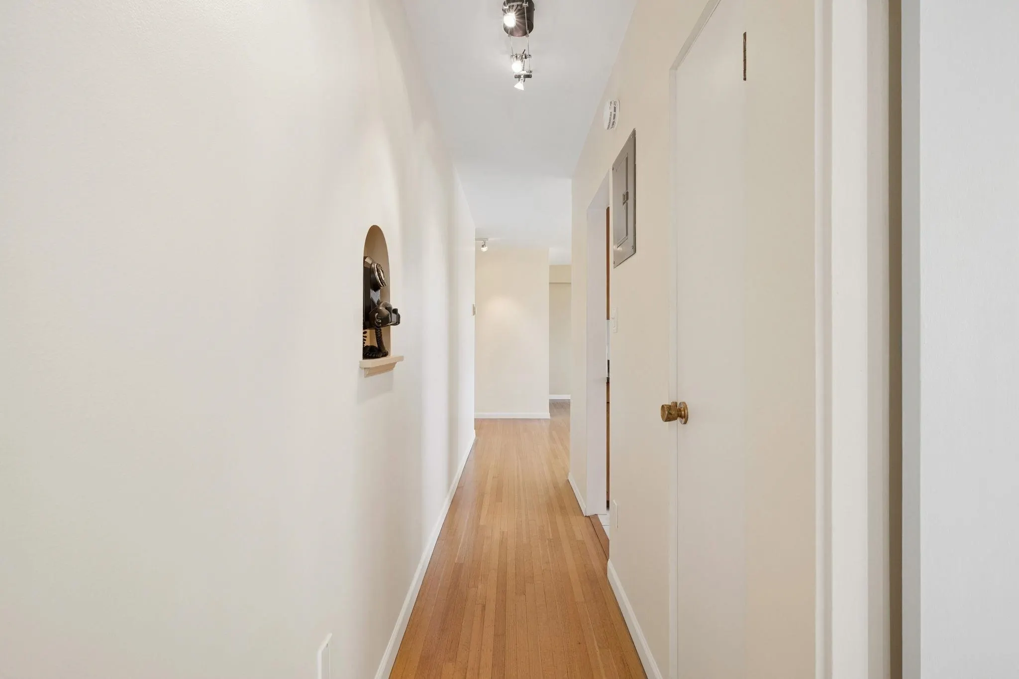 1315 Cardero Street #401