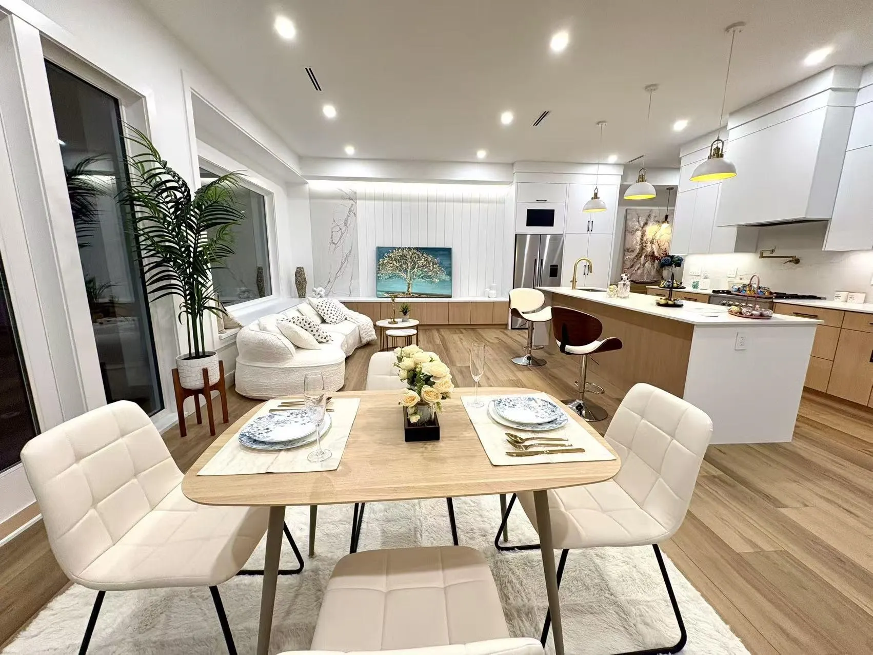 10111 Gower Street #1