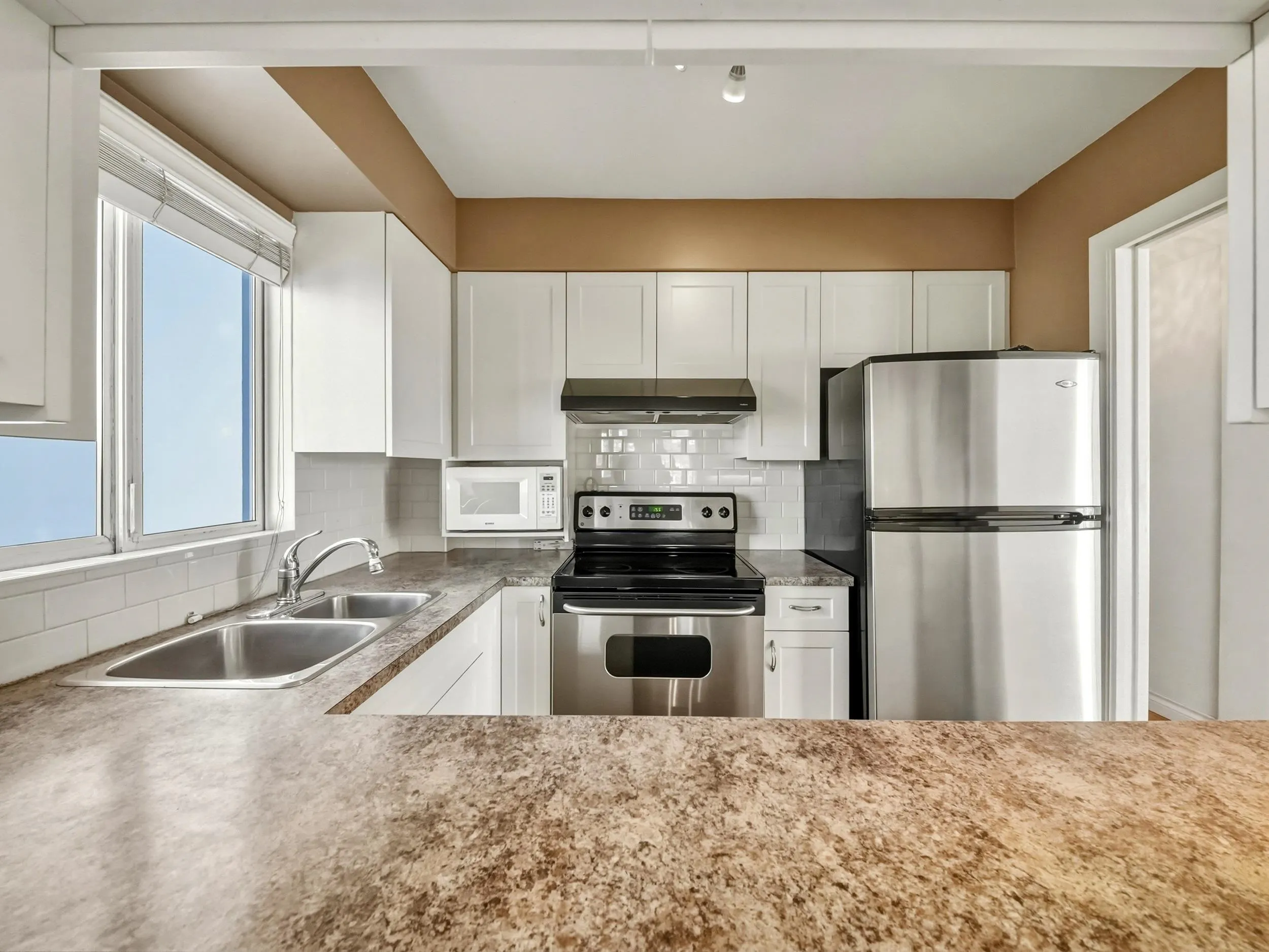 2246 Bellevue Avenue #702