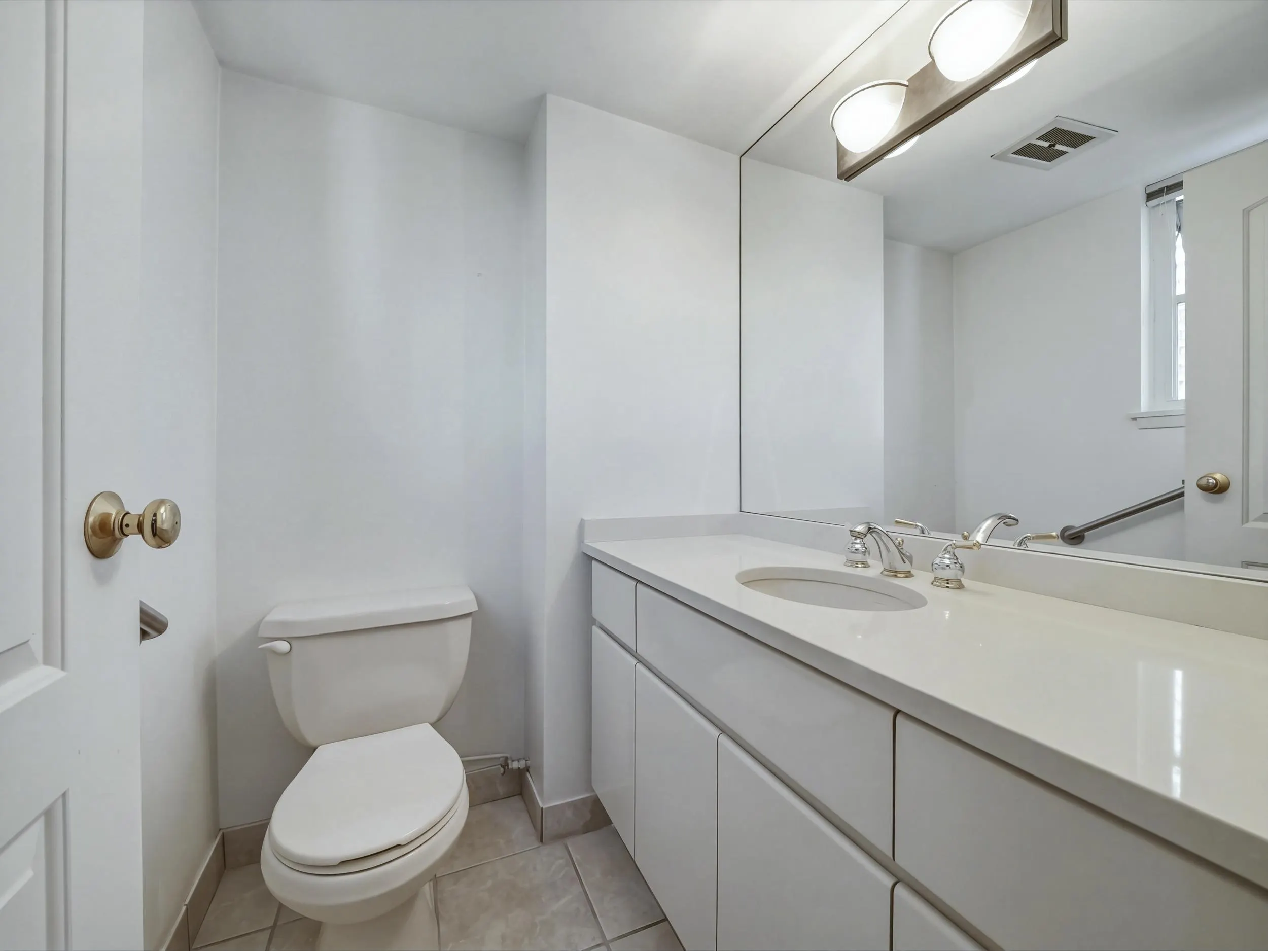 2246 Bellevue Avenue #702