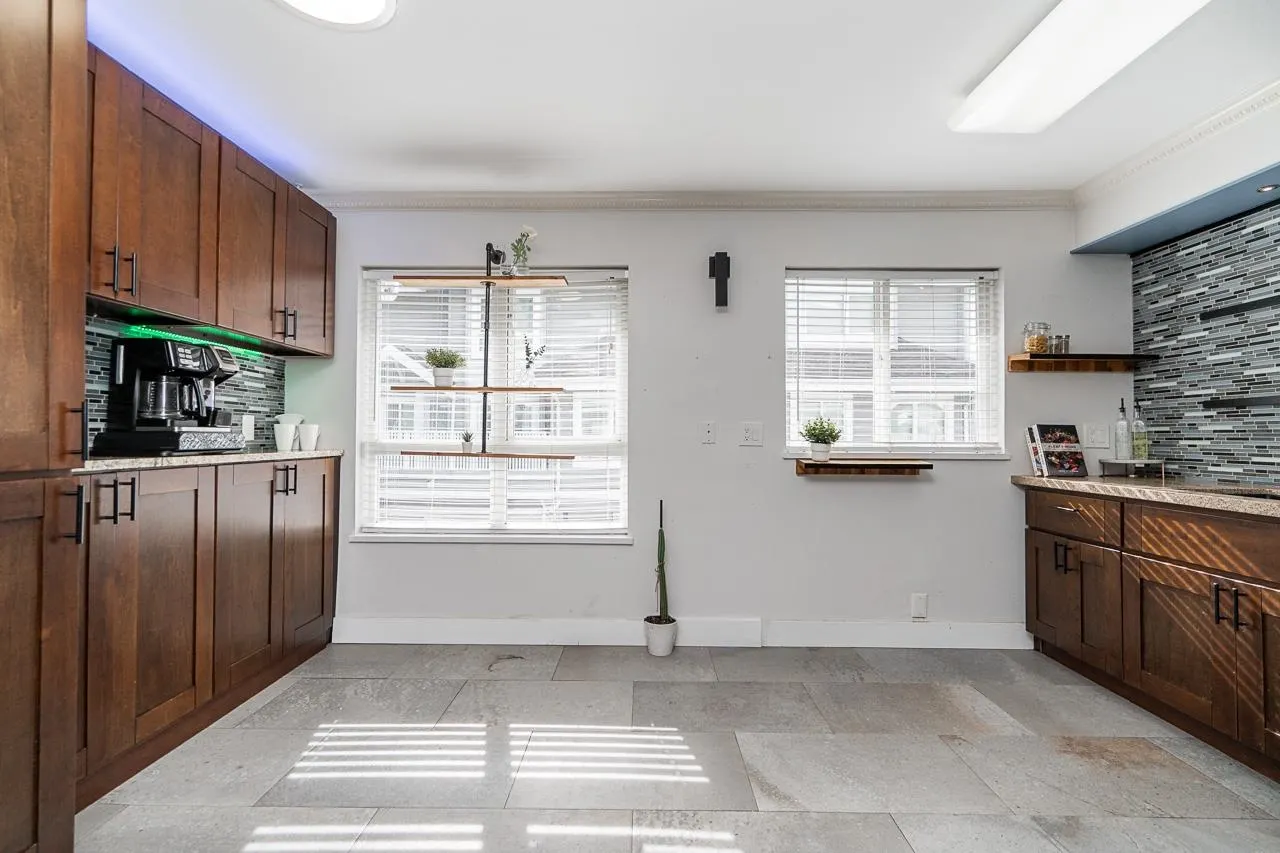 8968 208 Street #15