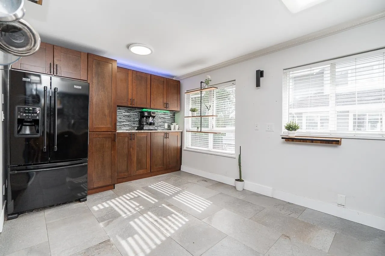 8968 208 Street #15